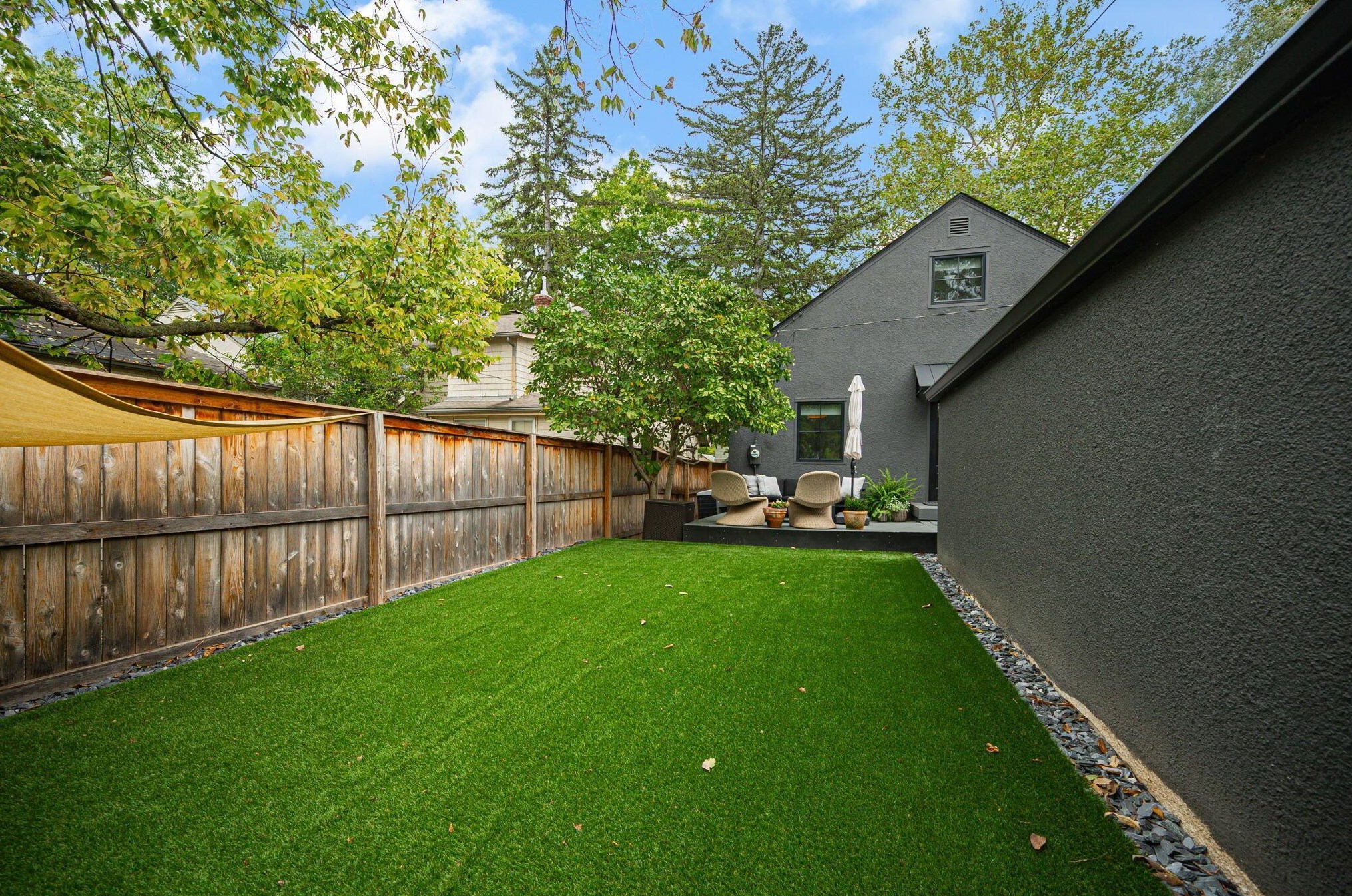 221 Roosevelt Ave, Columbus OH 43209-1160 exterior