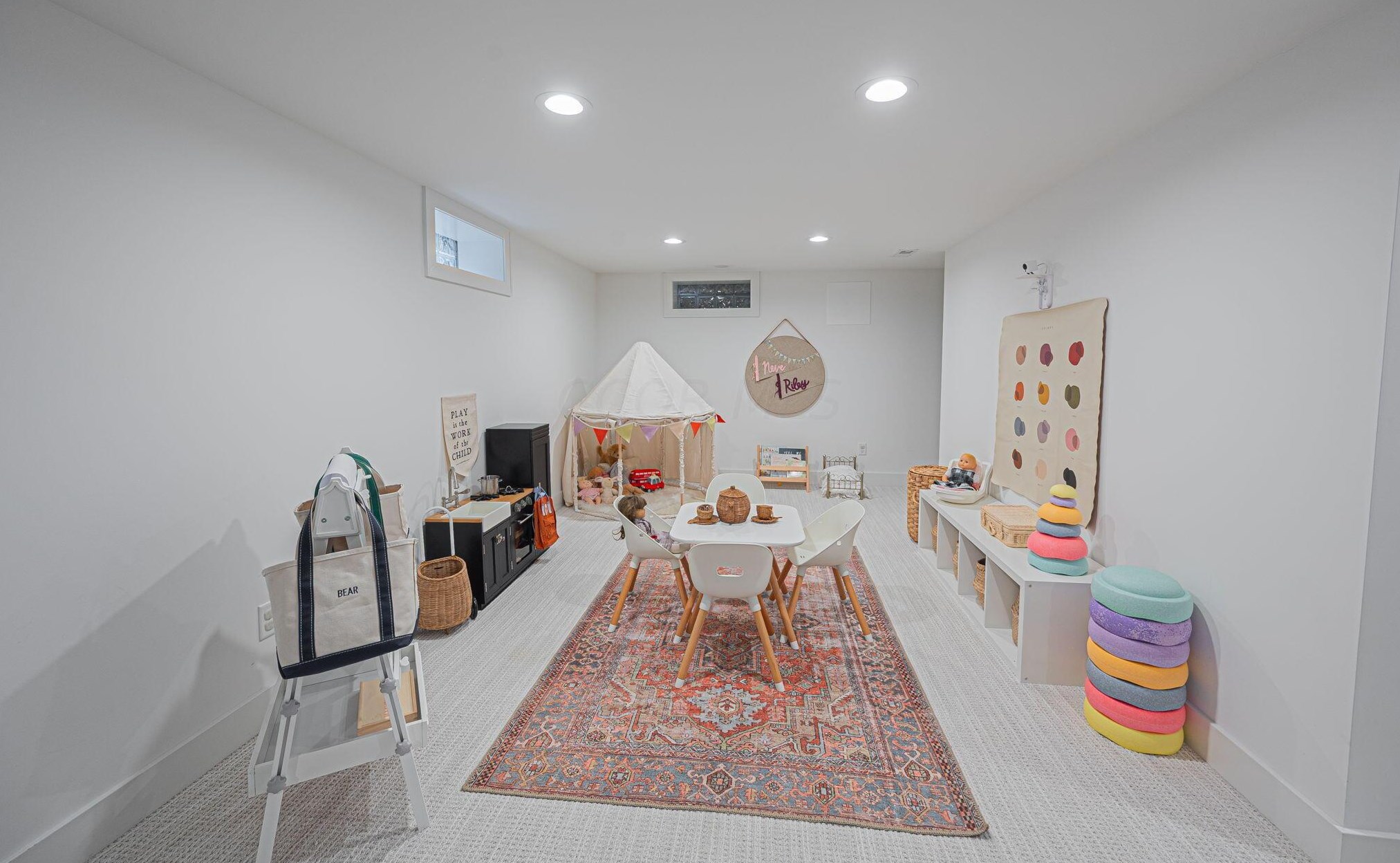 221 Roosevelt Ave, Columbus OH 43209-1160 exterior