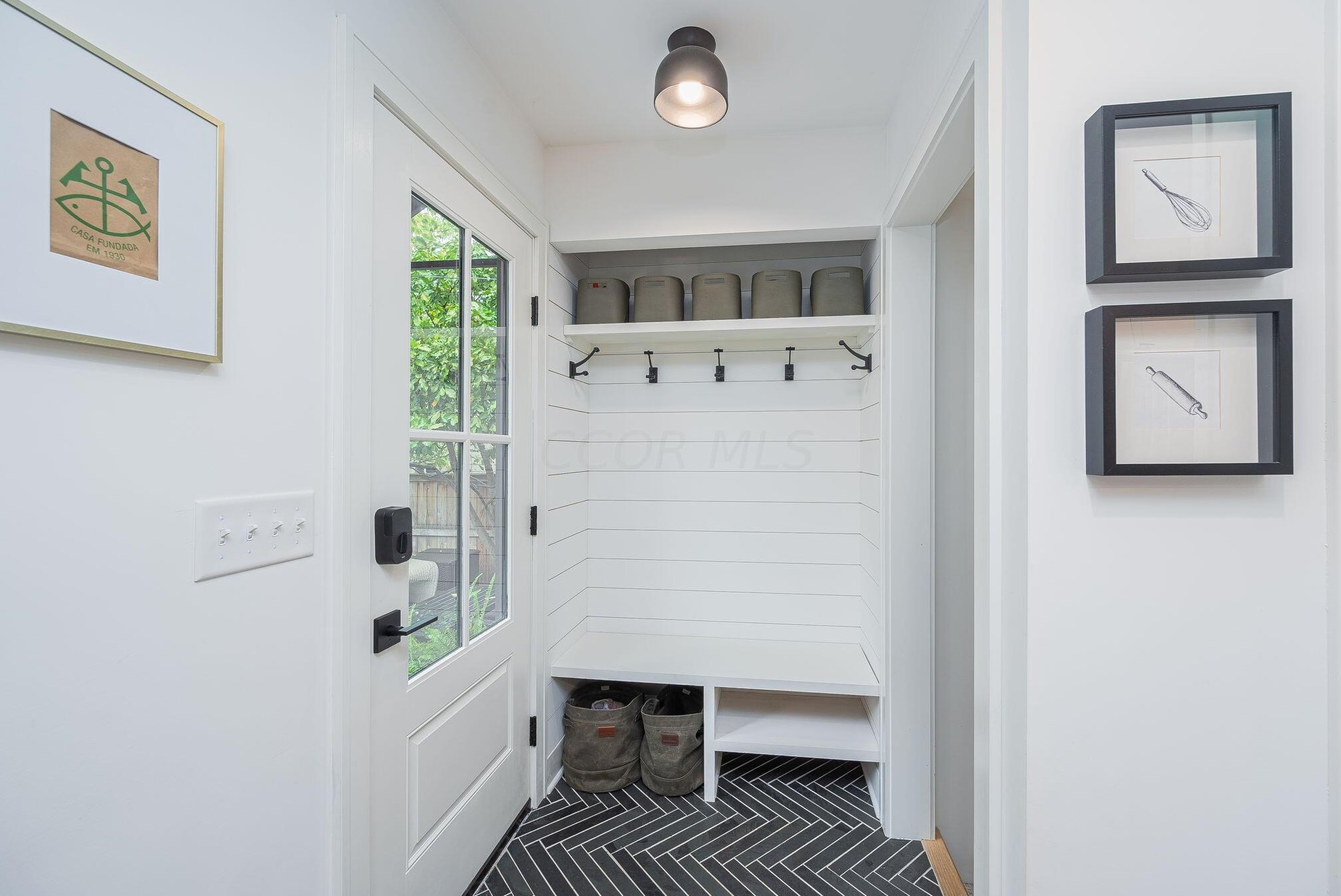 221 Roosevelt Ave, Columbus OH 43209-1160 exterior