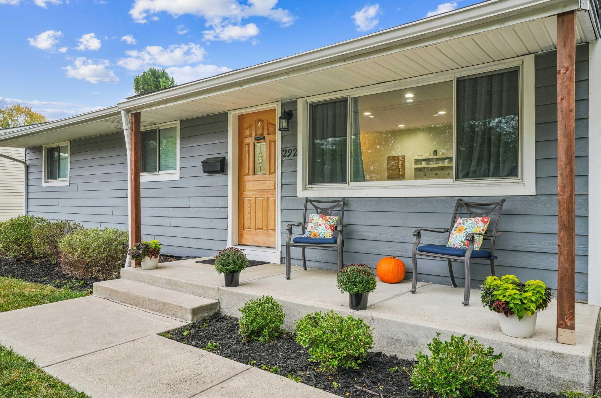 292 E Stafford Ave, Sharon Township, OH 43085