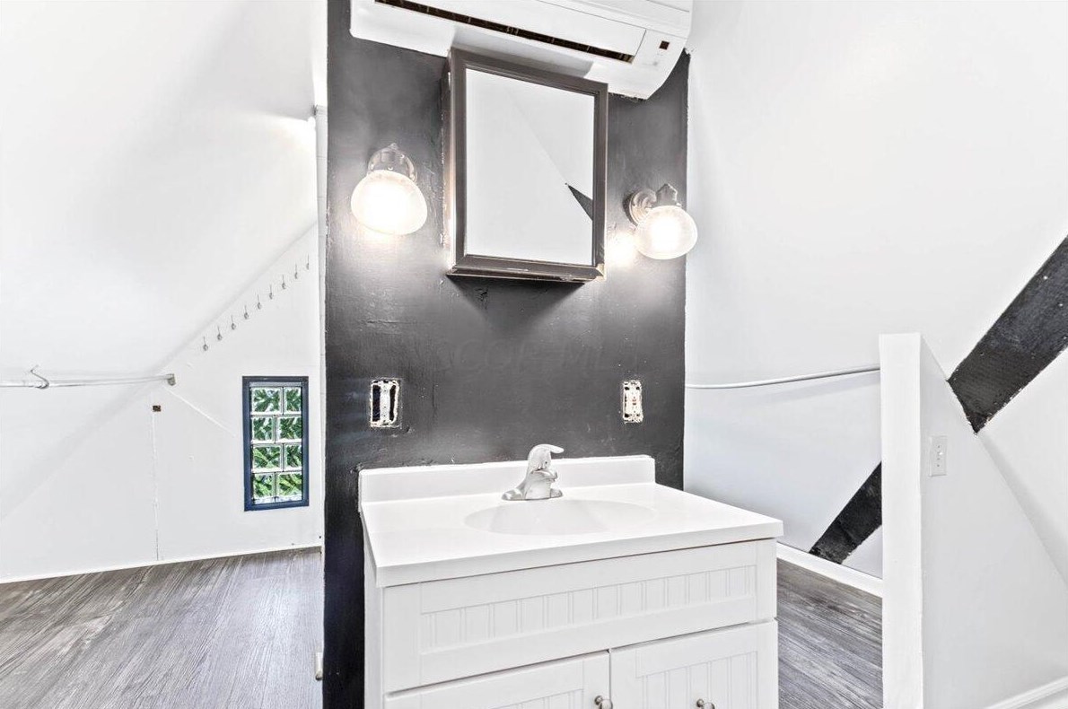 180 Thurman Ave, Columbus OH 43206-3525 exterior