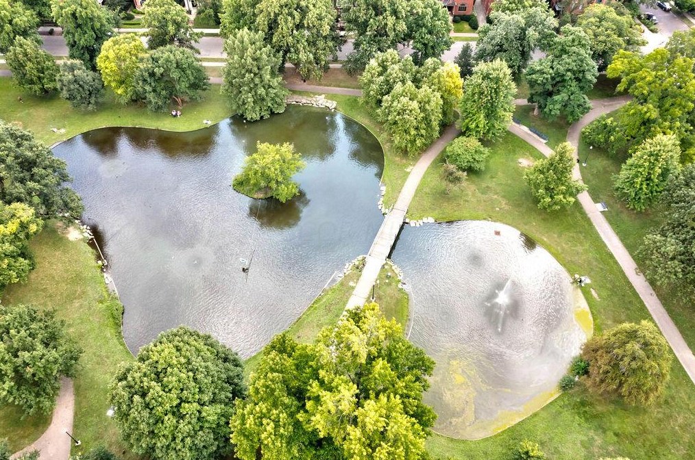 559 6 St, Columbus OH 43207-2409 exterior