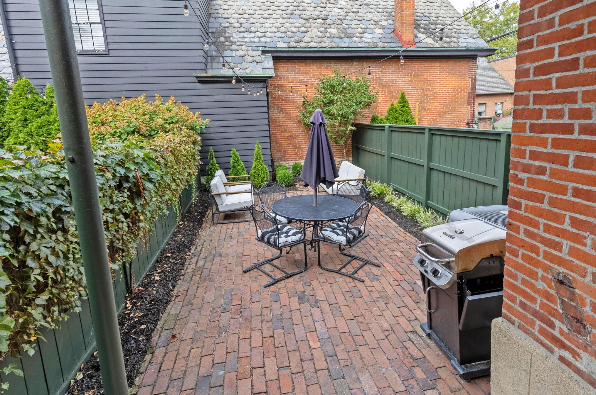 559 6 St, Columbus OH 43207-2409 exterior