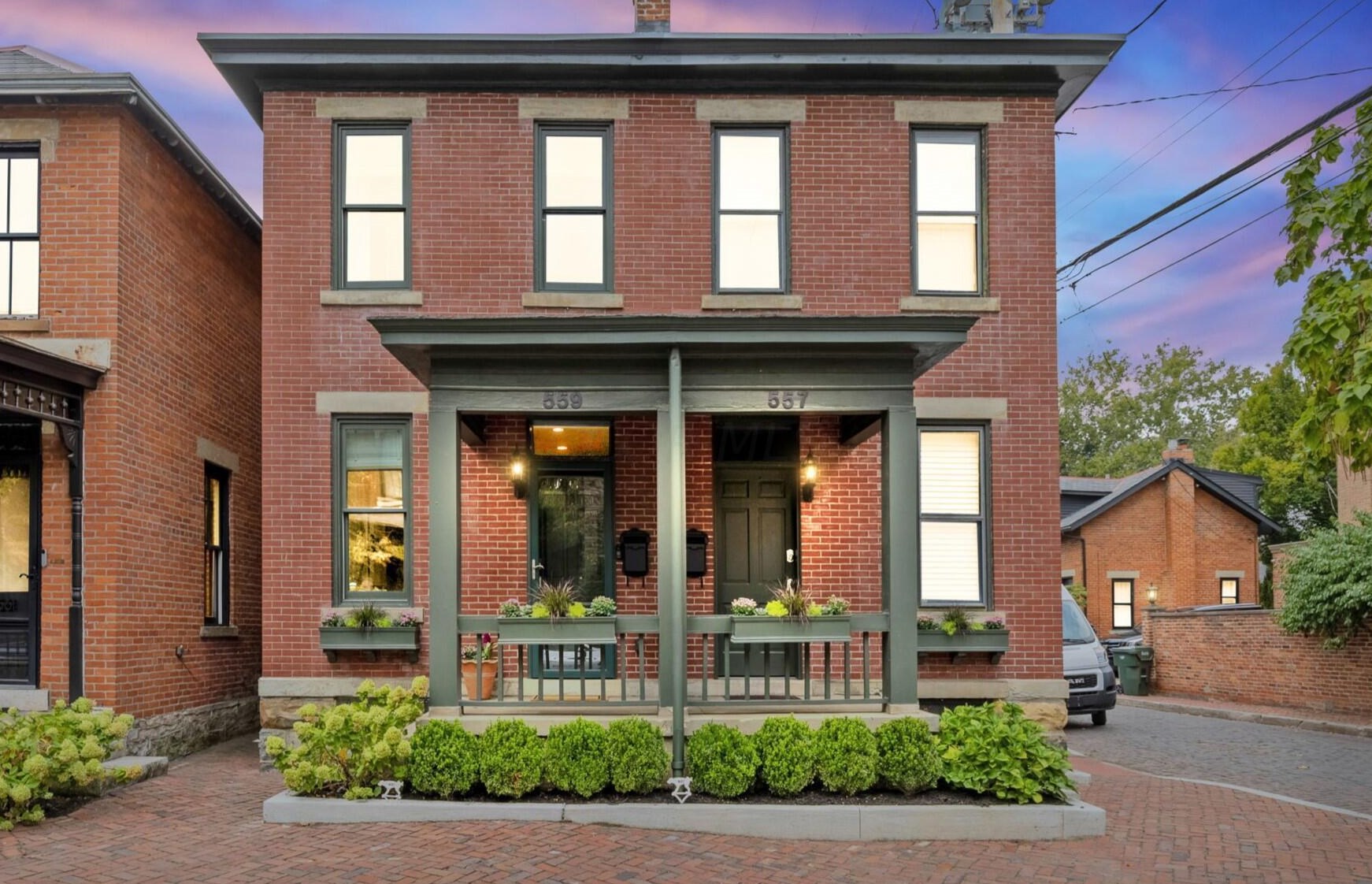 559 6 St, Columbus OH 43207-2409 exterior