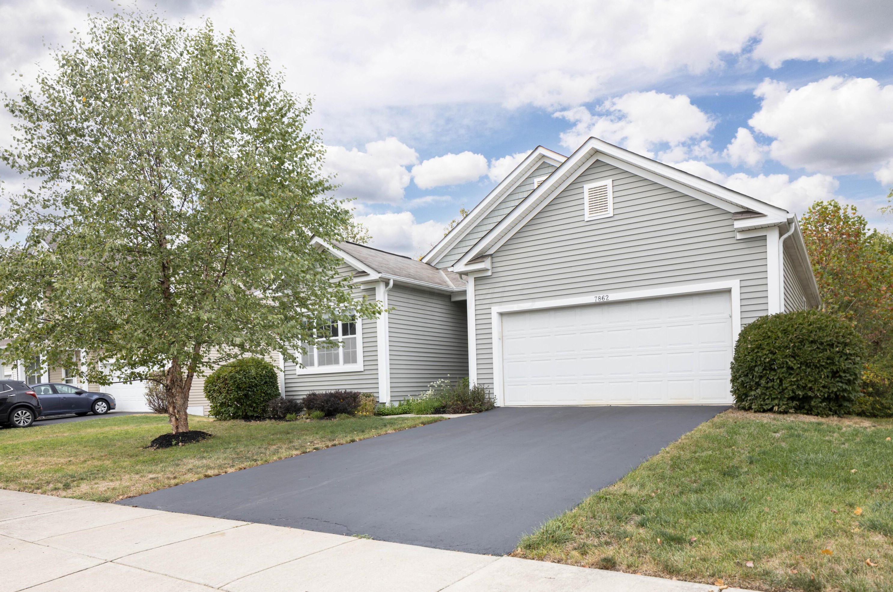7862 Waggoner Trace Dr, Blacklick, OH 43004