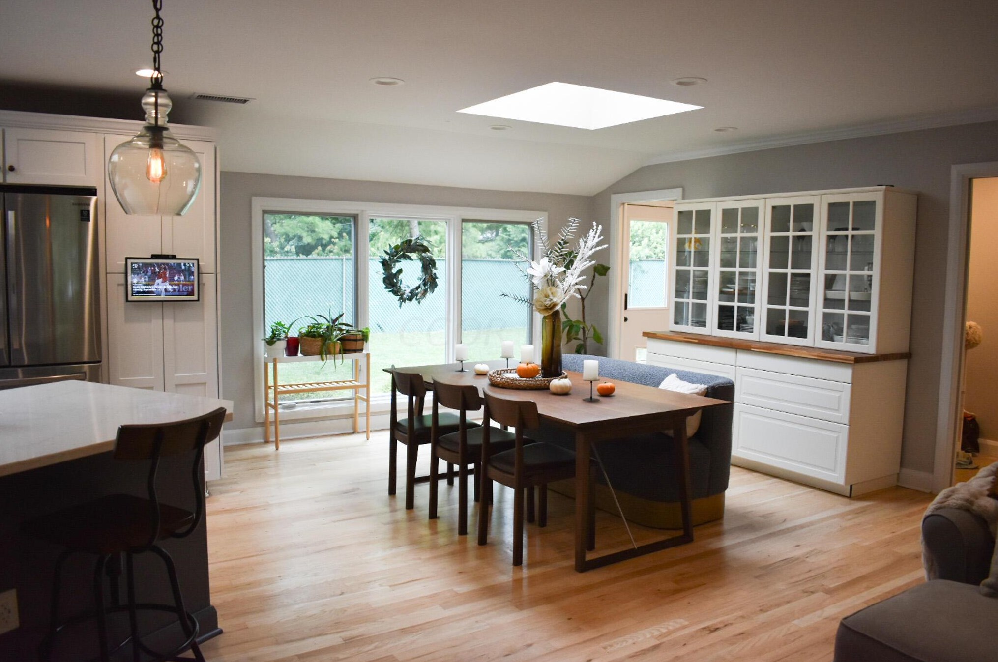 1411 Zollinger Rd, Columbus OH 43221-2944 exterior