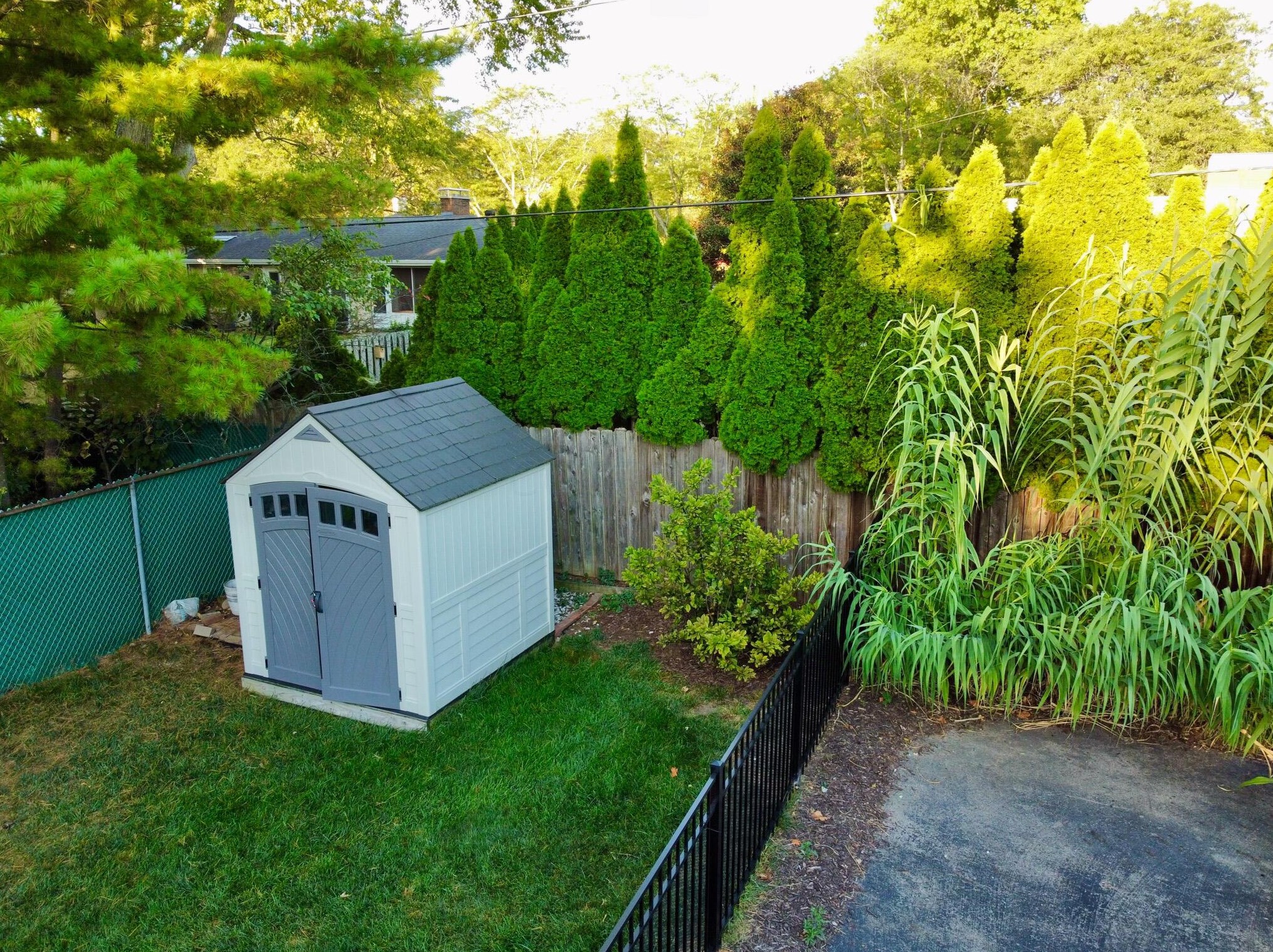 1411 Zollinger Rd, Columbus OH 43221-2944 exterior