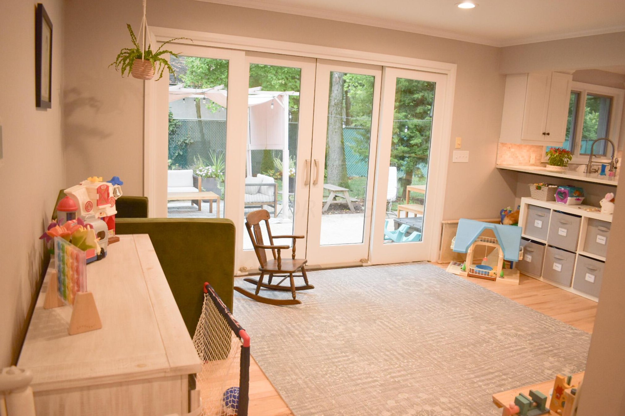 1411 Zollinger Rd, Columbus OH 43221-2944 exterior