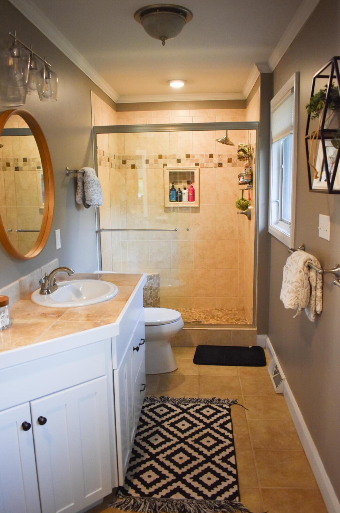 1411 Zollinger Rd, Columbus OH 43221-2944 exterior