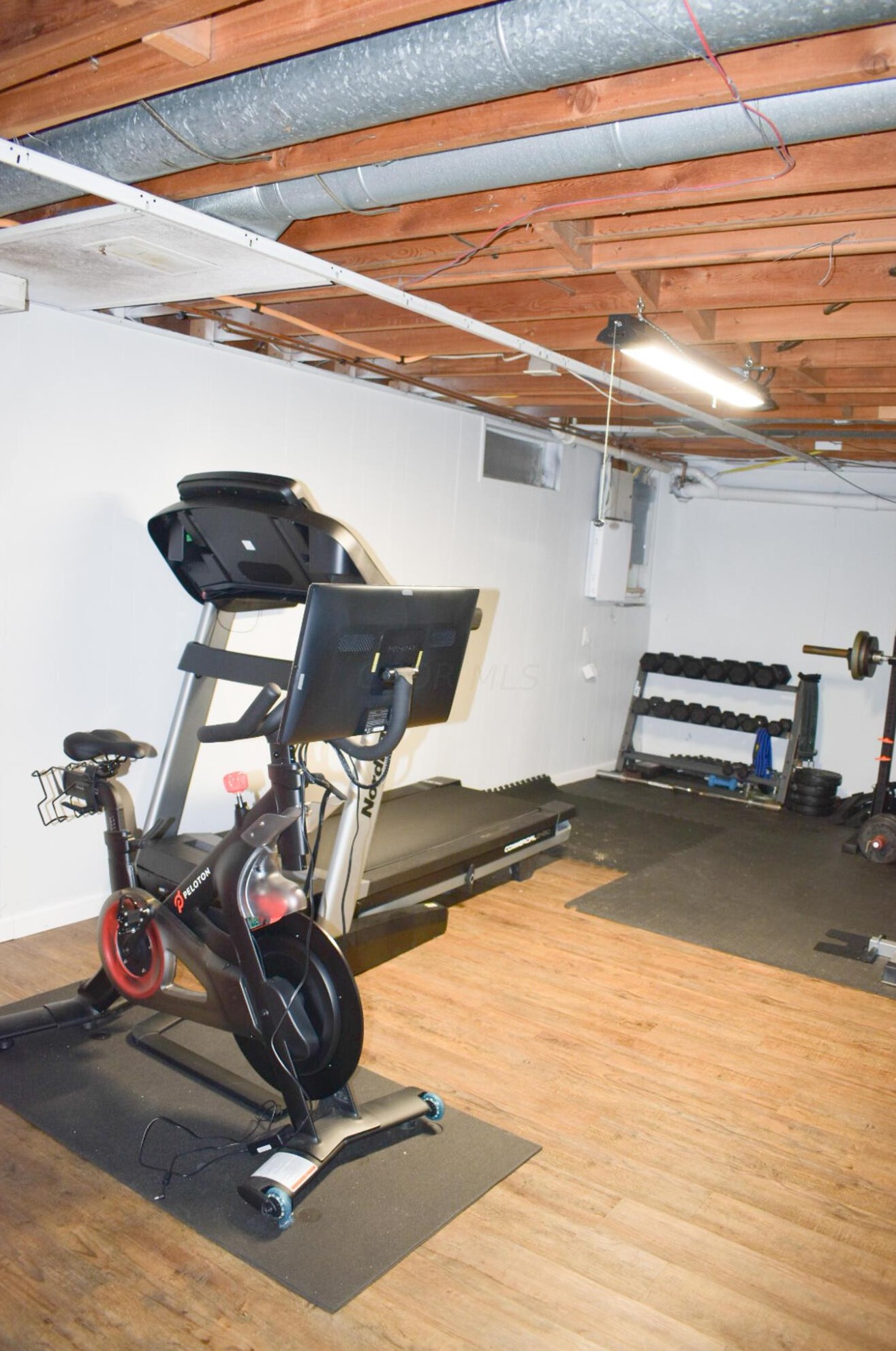 1411 Zollinger Rd, Columbus OH 43221-2944 exterior