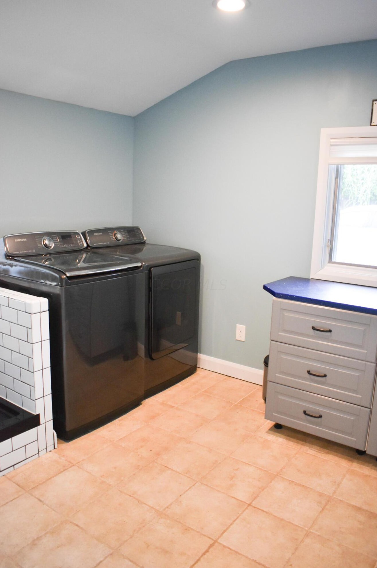 1411 Zollinger Rd, Columbus OH 43221-2944 exterior