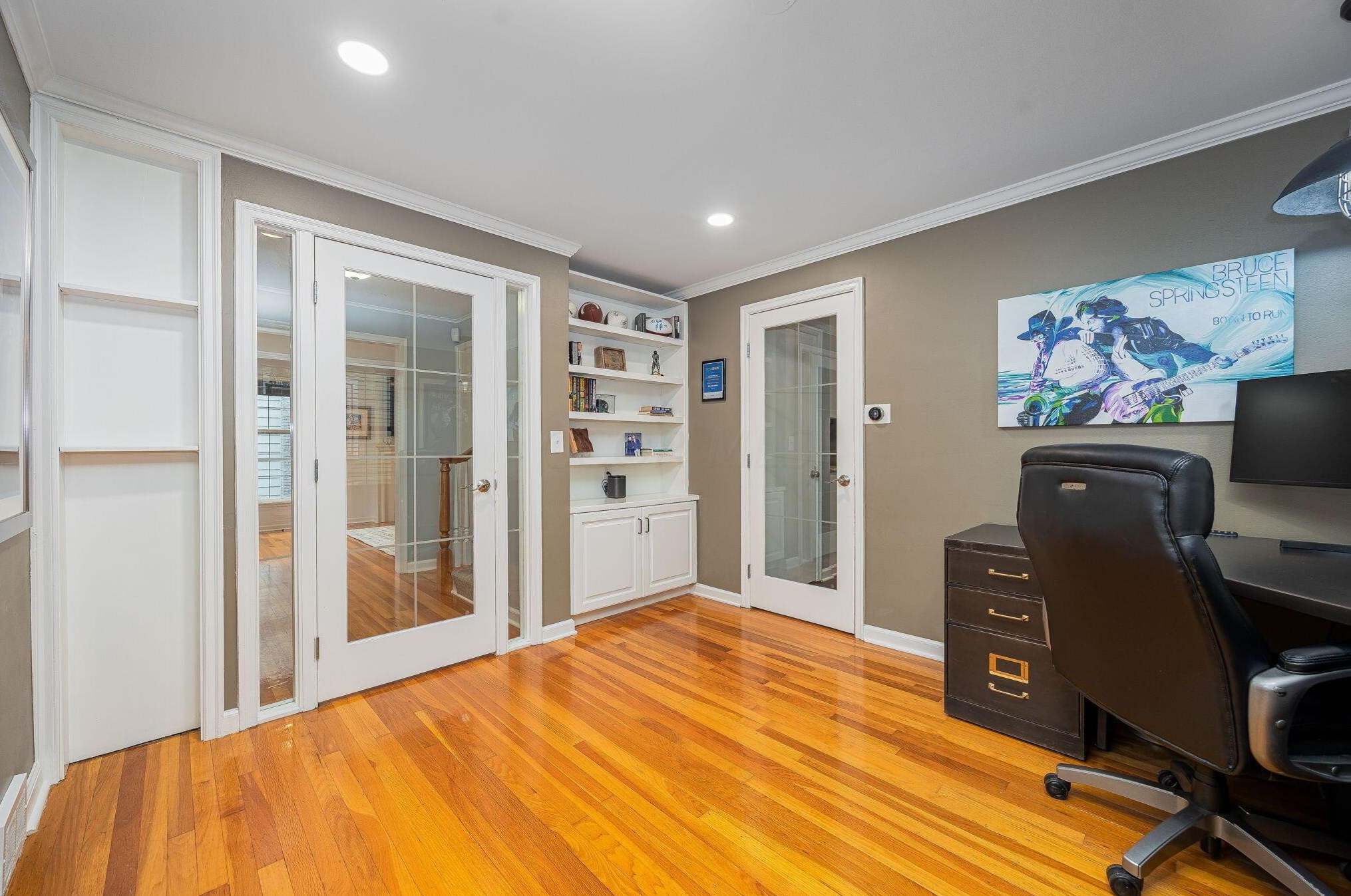 204 Remington Rd, Columbus OH 43209-2461 exterior