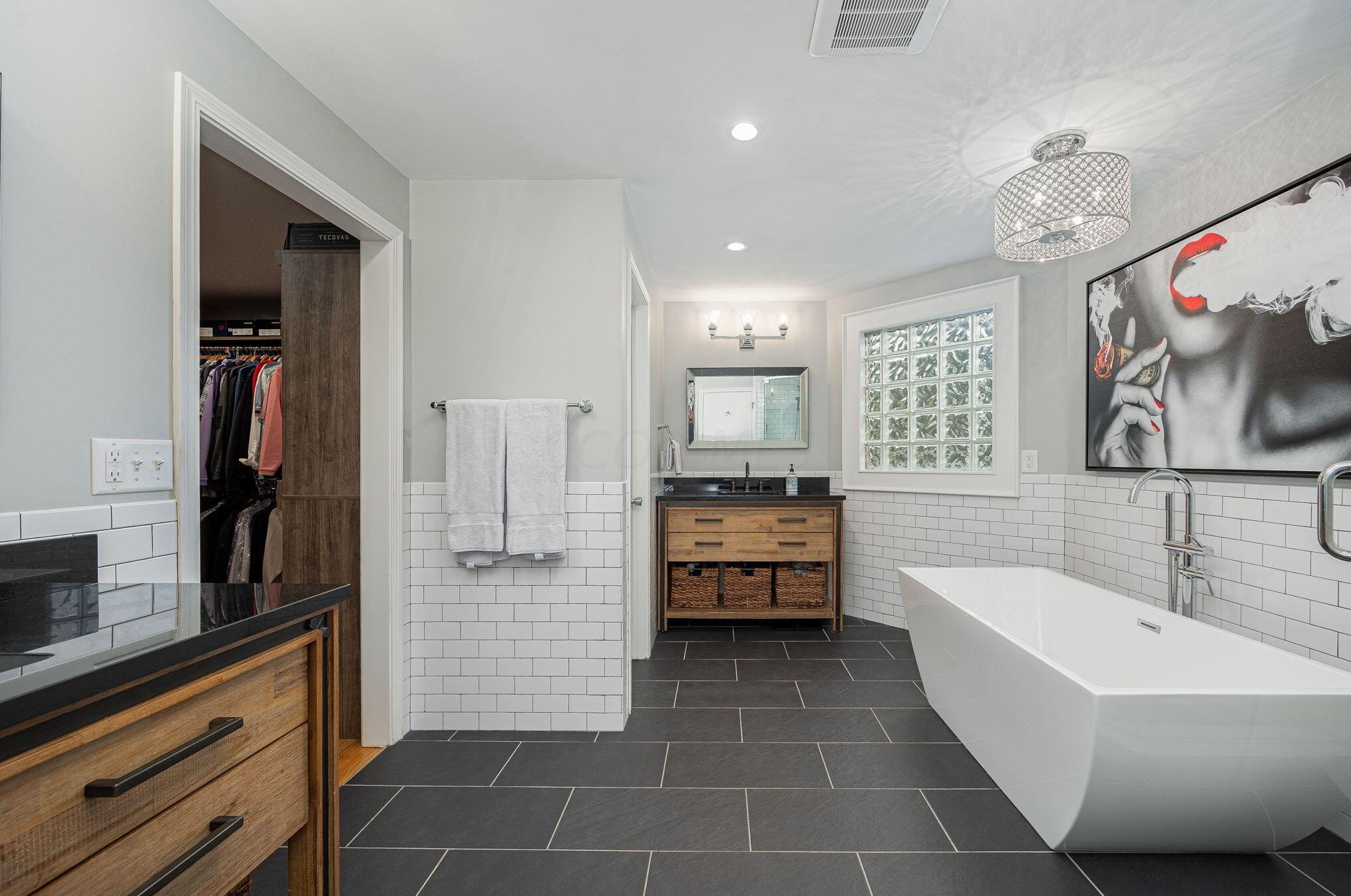 204 Remington Rd, Columbus OH 43209-2461 exterior