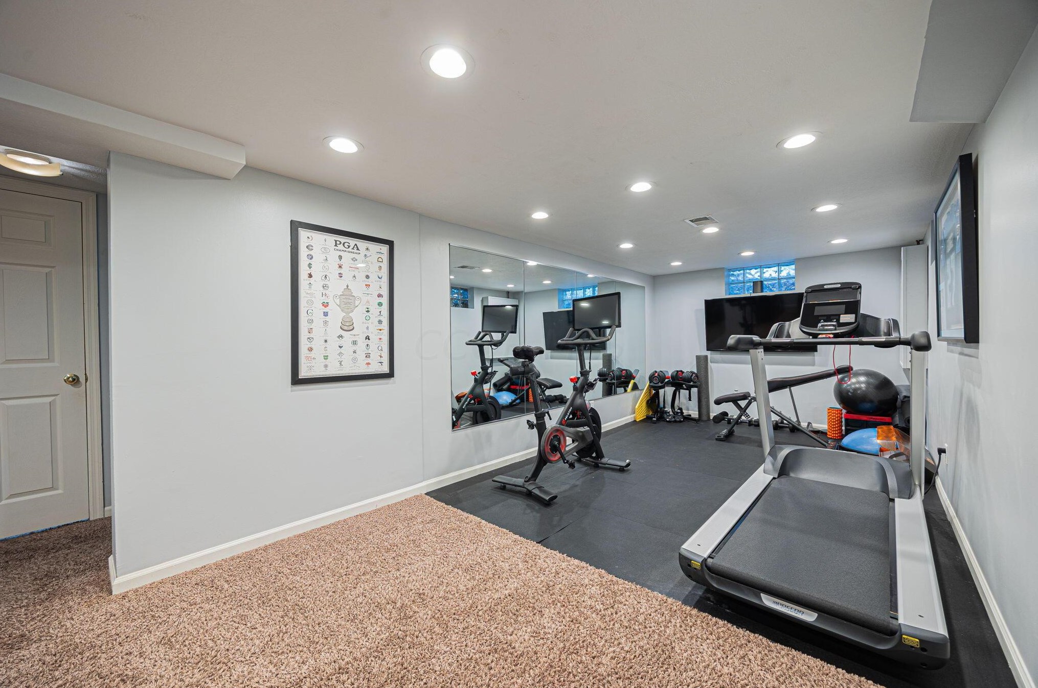 204 Remington Rd, Columbus OH 43209-2461 exterior