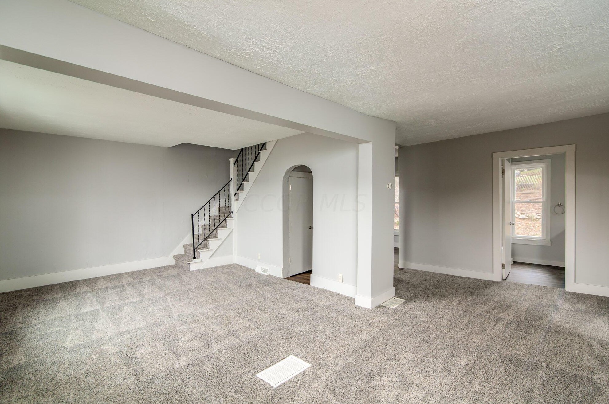 20 Cottage St, Mount Vernon, OH 43050