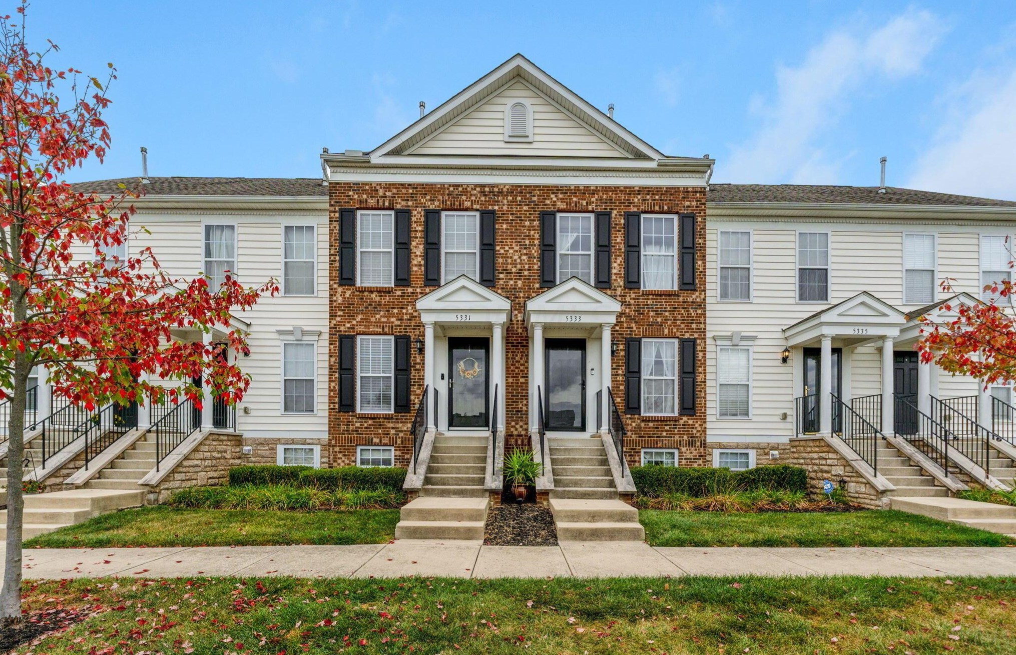 5331 Staircase Falls Dr #80, Dublin, OH 43016