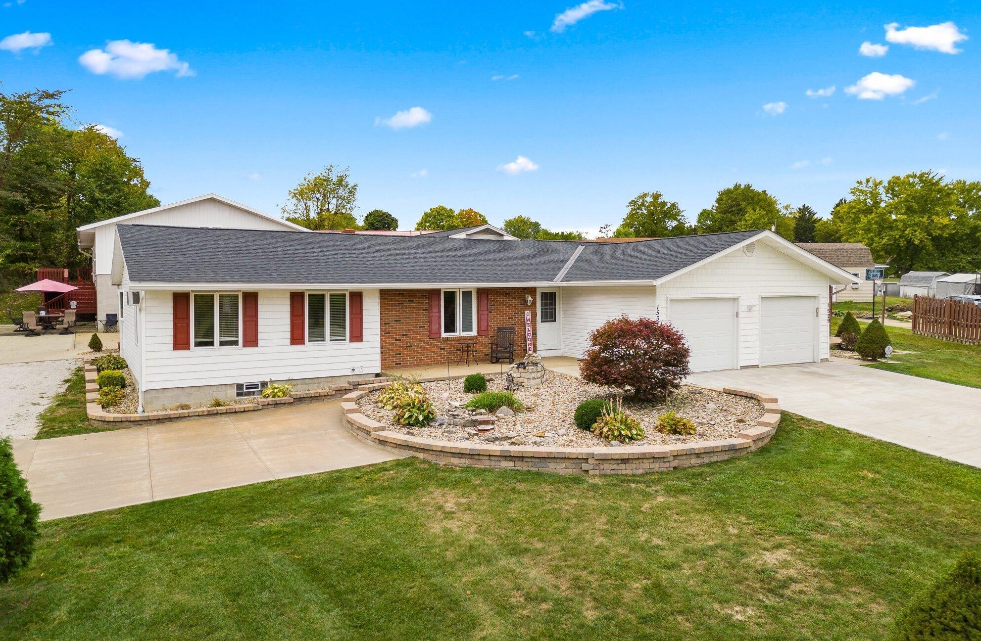 1531 Suburban Dr, Mansfield, OH 44903