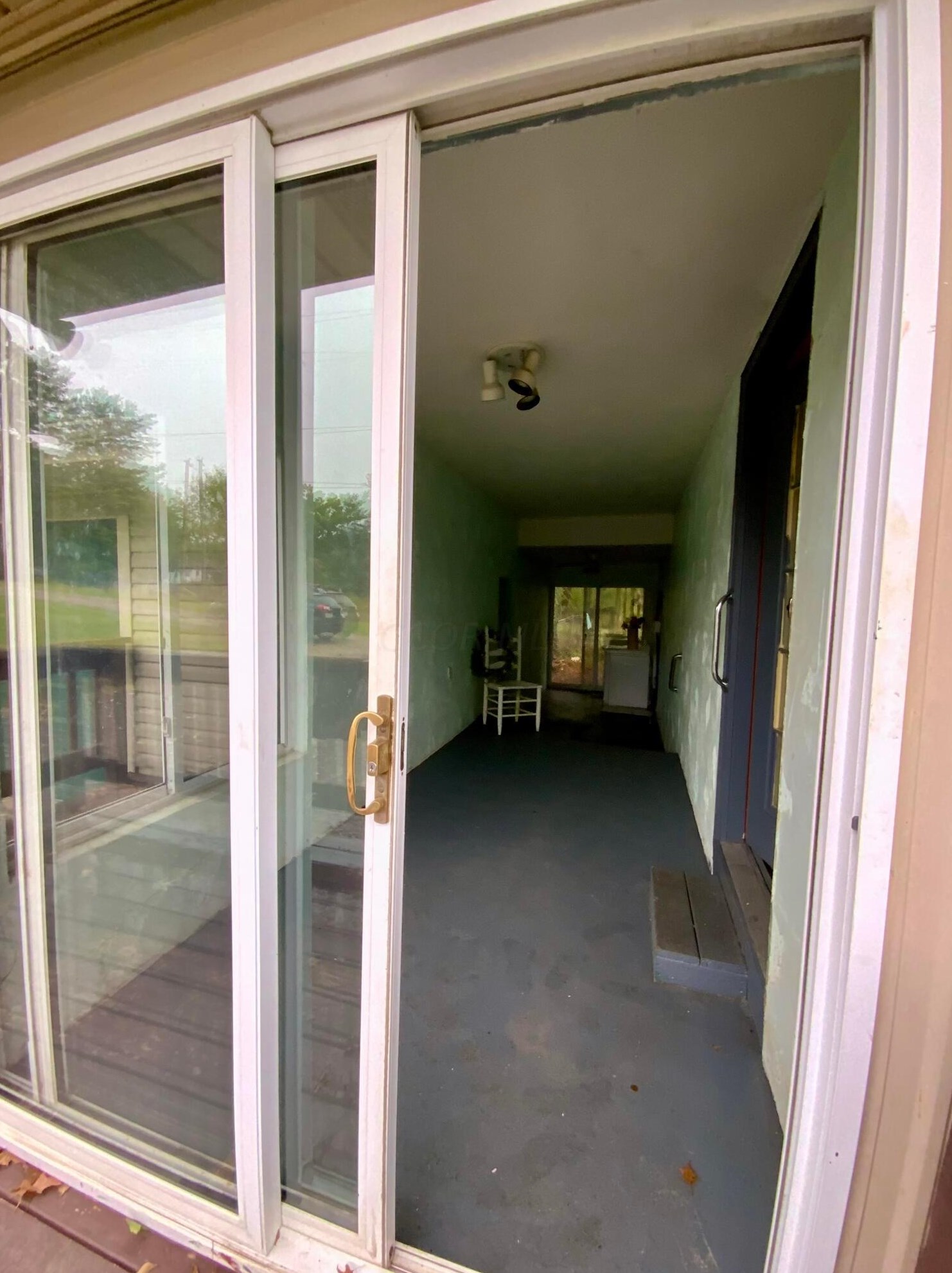 8 Chilson Ln, Mount Vernon, OH 43050