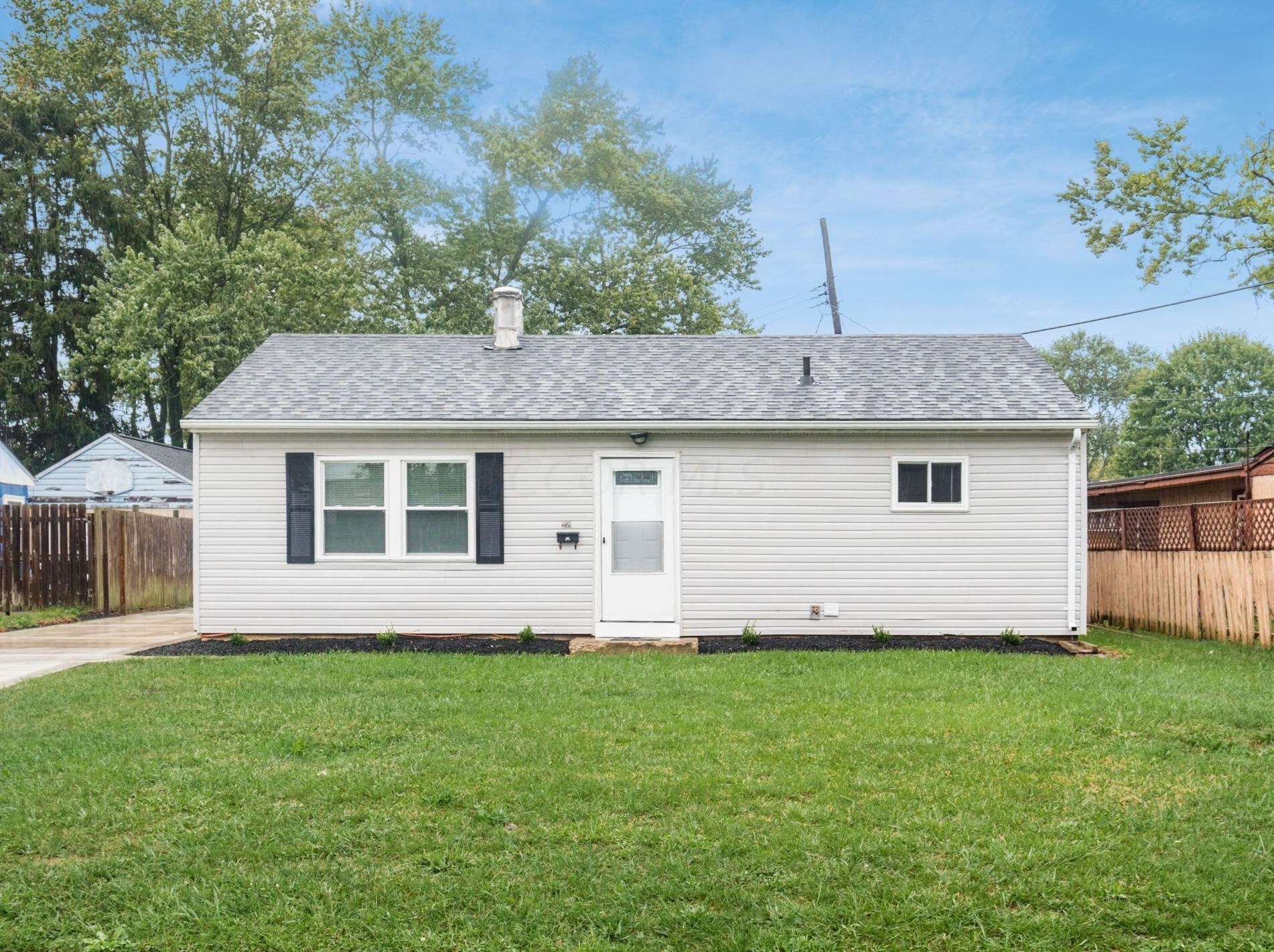 259 Short St, West Jefferson, OH 43162