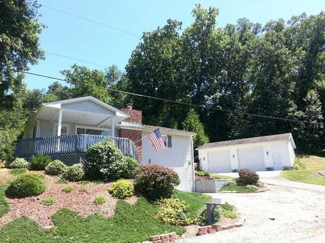 6768 Purity Rd Ne, Saint Louisville, OH 43071