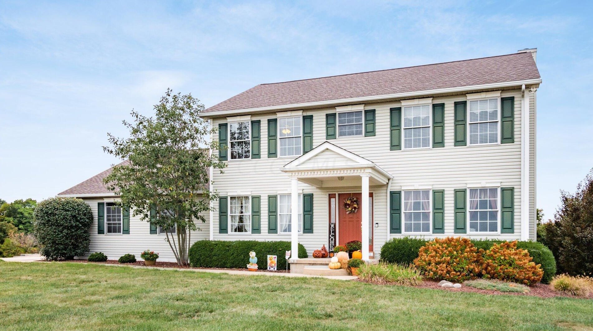 7243 Cattle Dr, Nashport, OH 43830