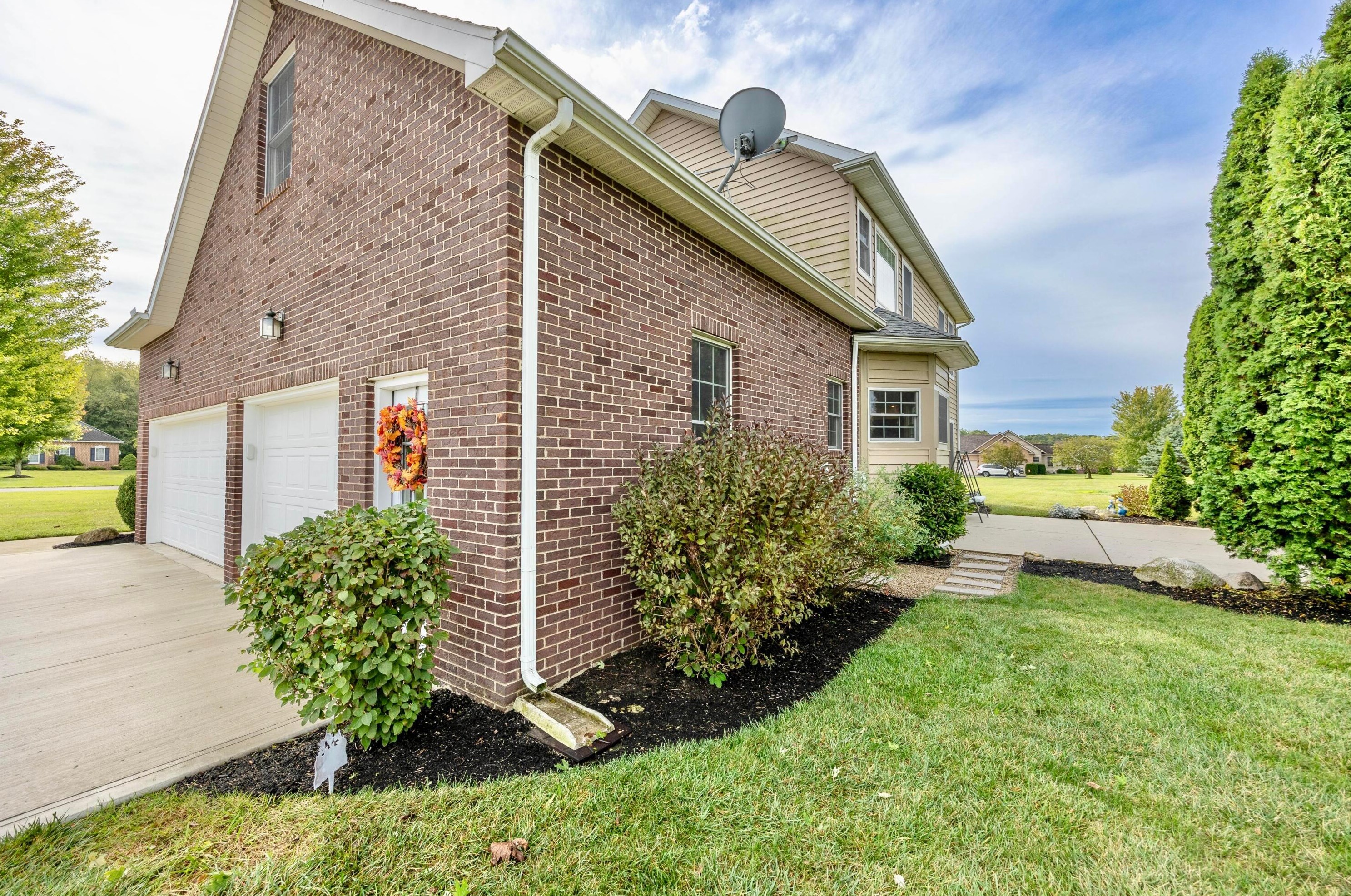 4452 Kress Dr, Bellefontaine, OH 43311