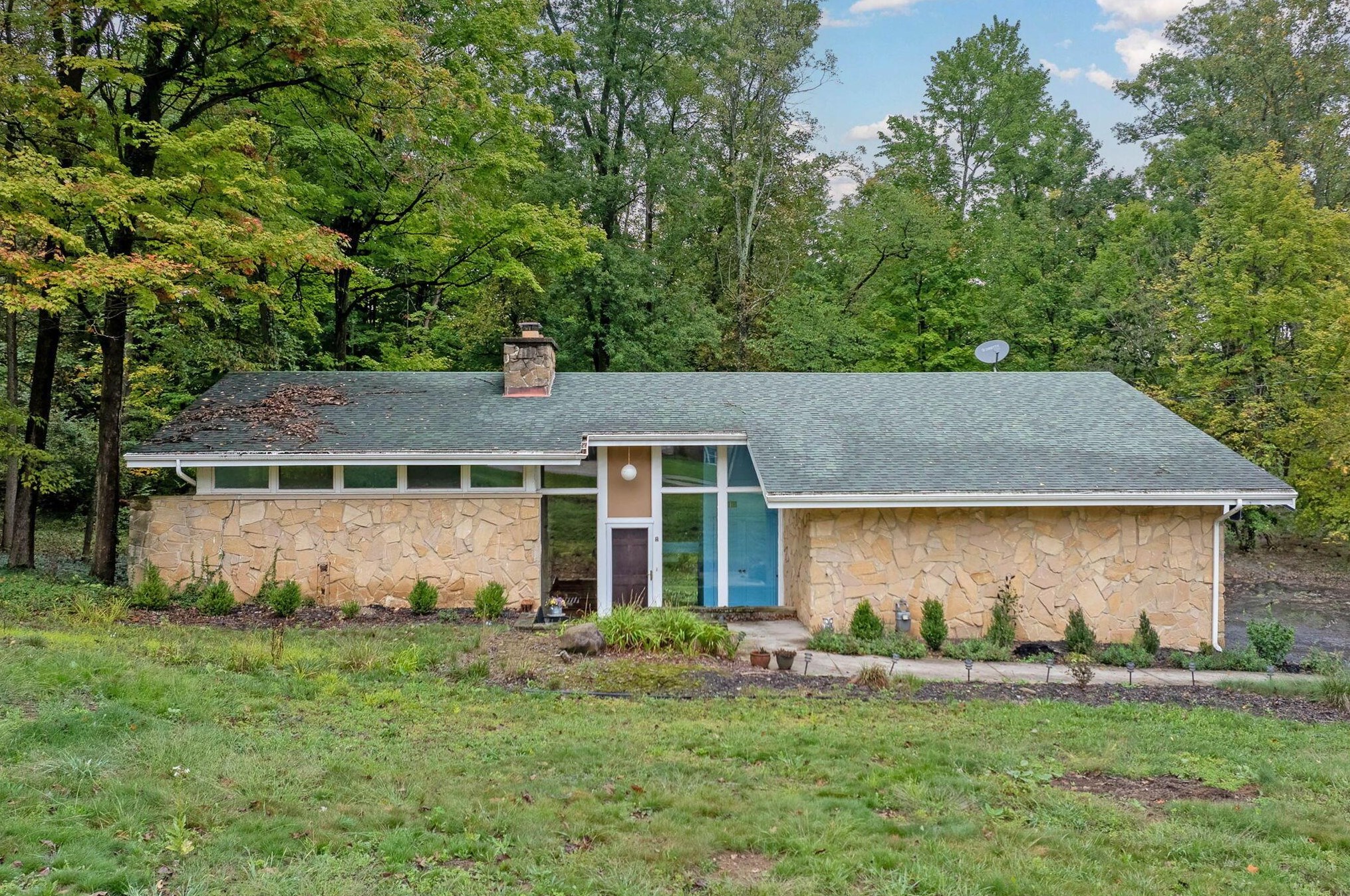 1126 Lexwood Rd, Mansfield, OH 44907
