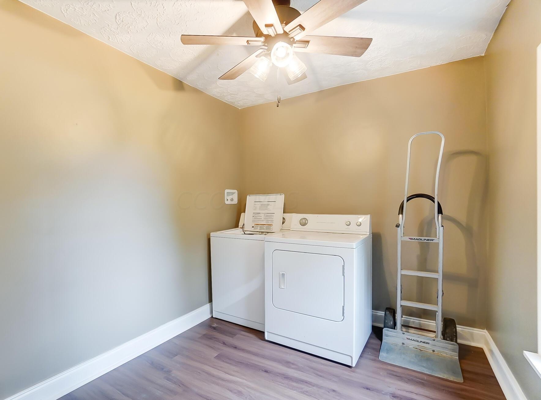 10631 Morse Rd, Pataskala OH 43062-8692 exterior