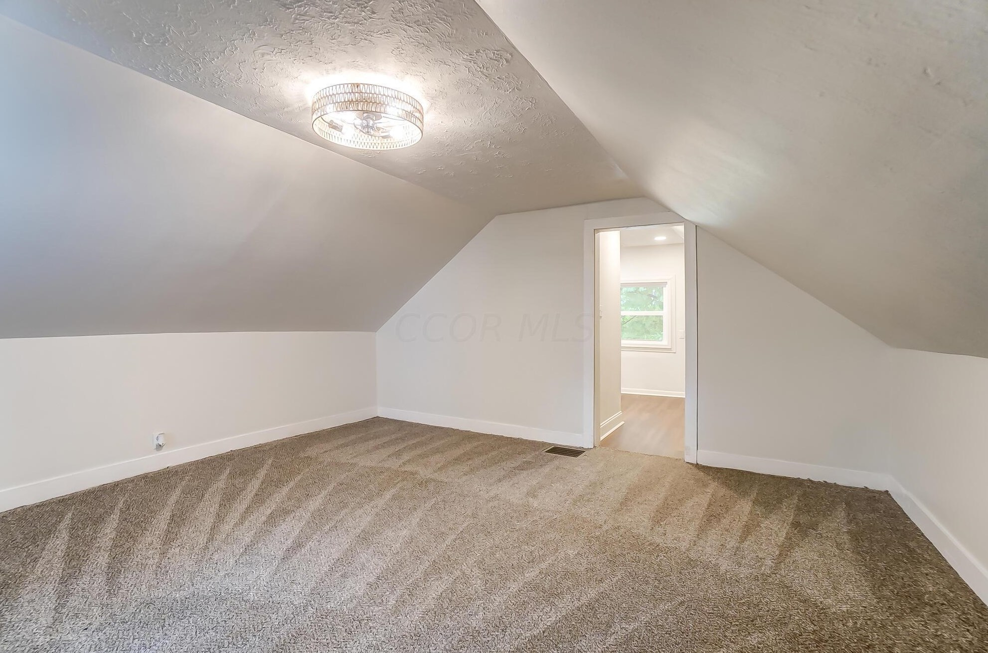 10631 Morse Rd, Pataskala OH 43062-8692 exterior