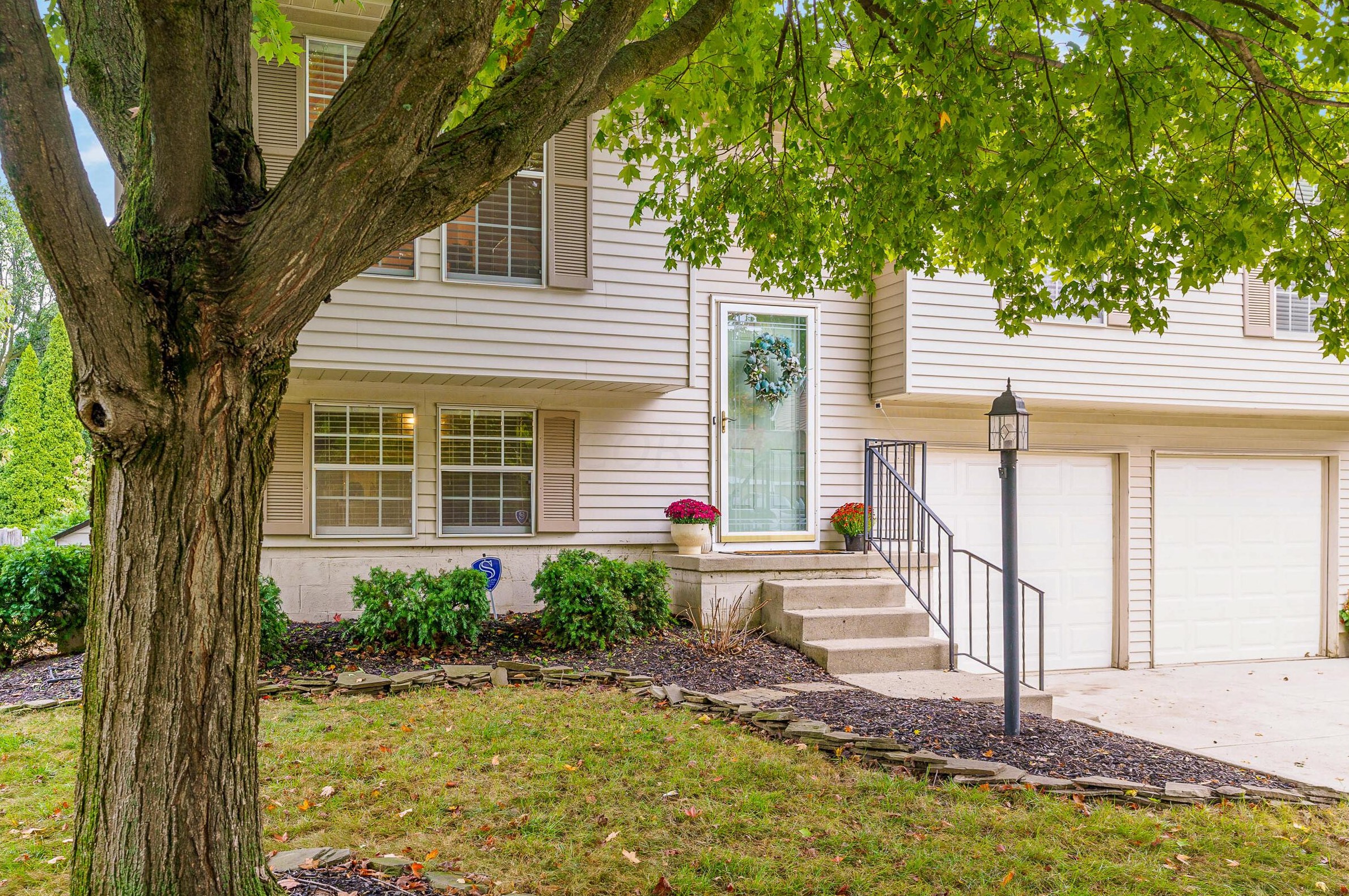 4654 Brownstone Dr, Hilliard, OH 43026