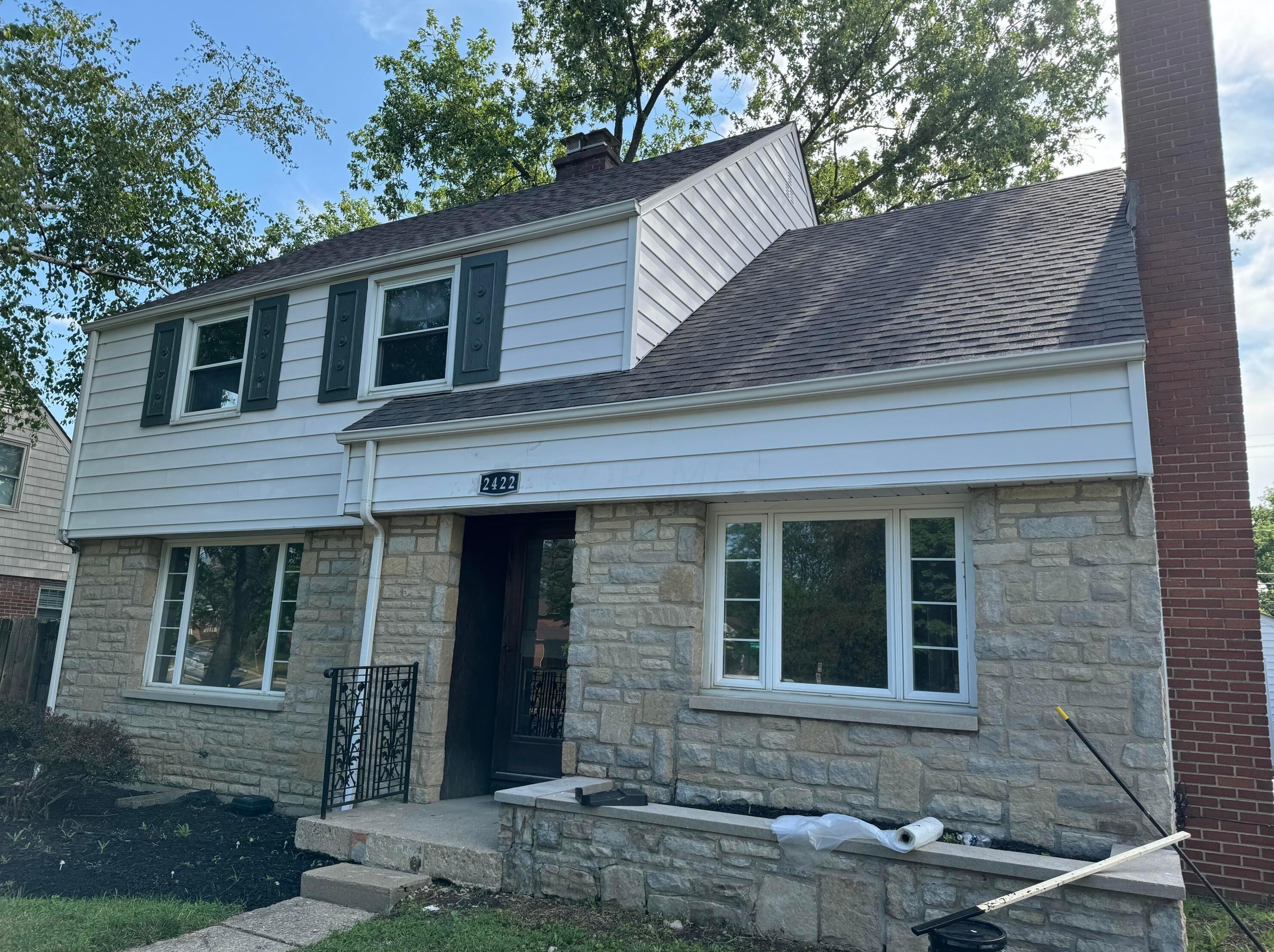 2422 Northwest Blvd, Columbus, OH 43221-3829