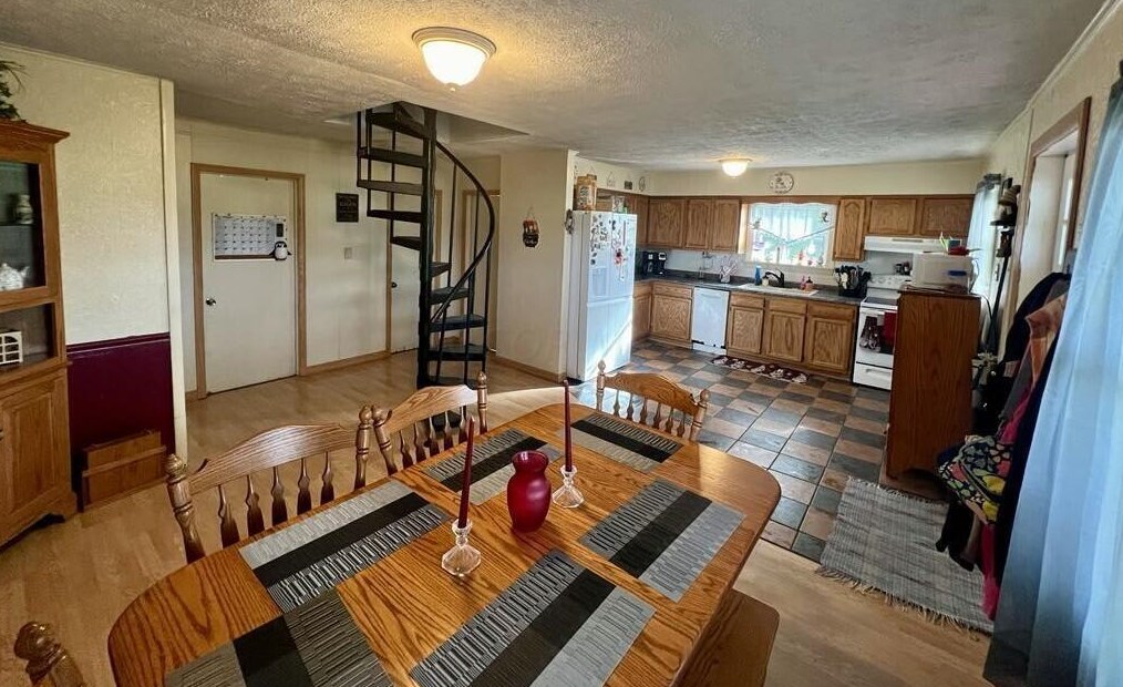 2540 Carroll Eastern Rd Nw, Lancaster, OH 43130