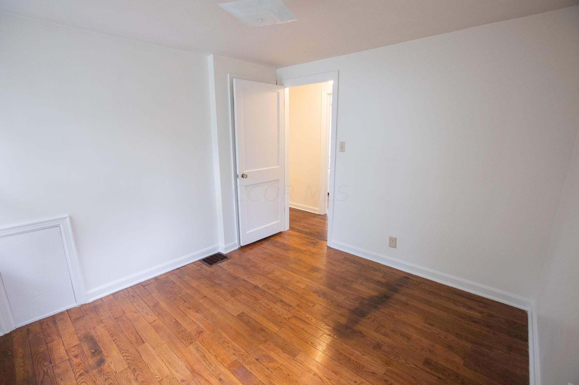 38 Roosevelt Ave, Columbus OH 43209-1160 exterior