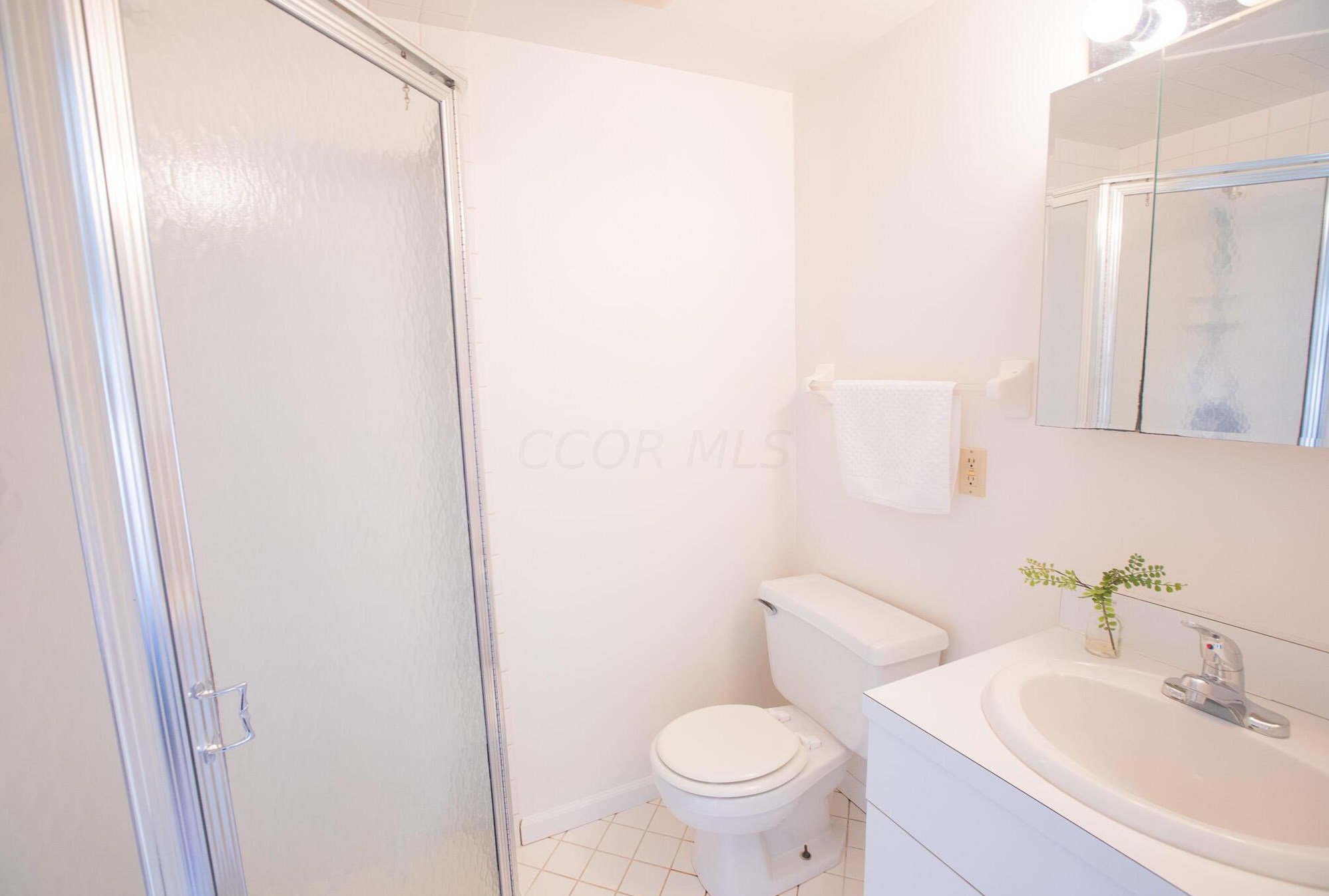 38 Roosevelt Ave, Columbus OH 43209-1160 exterior