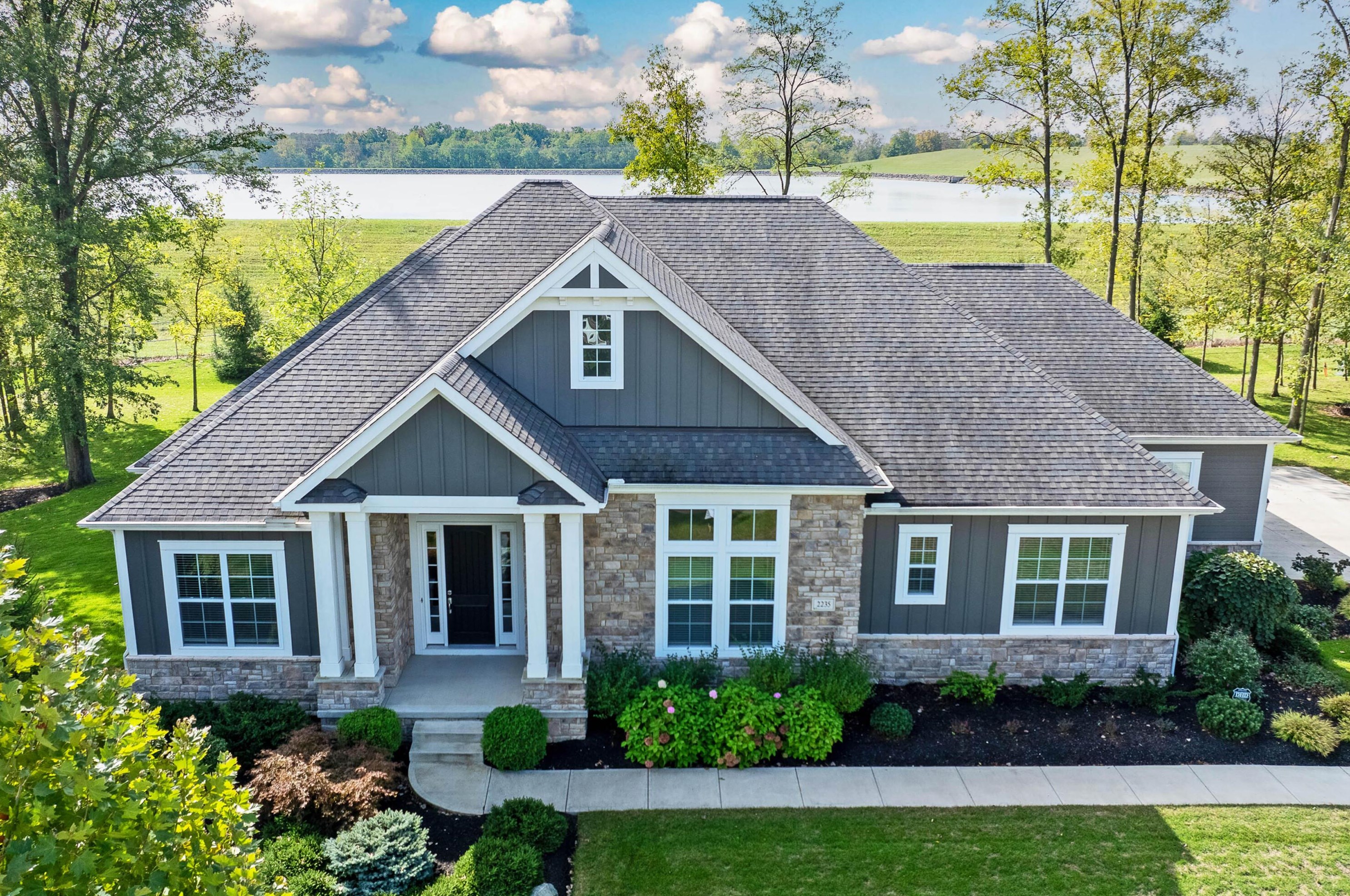 2235 Forestview Ln, Delaware, OH 43015