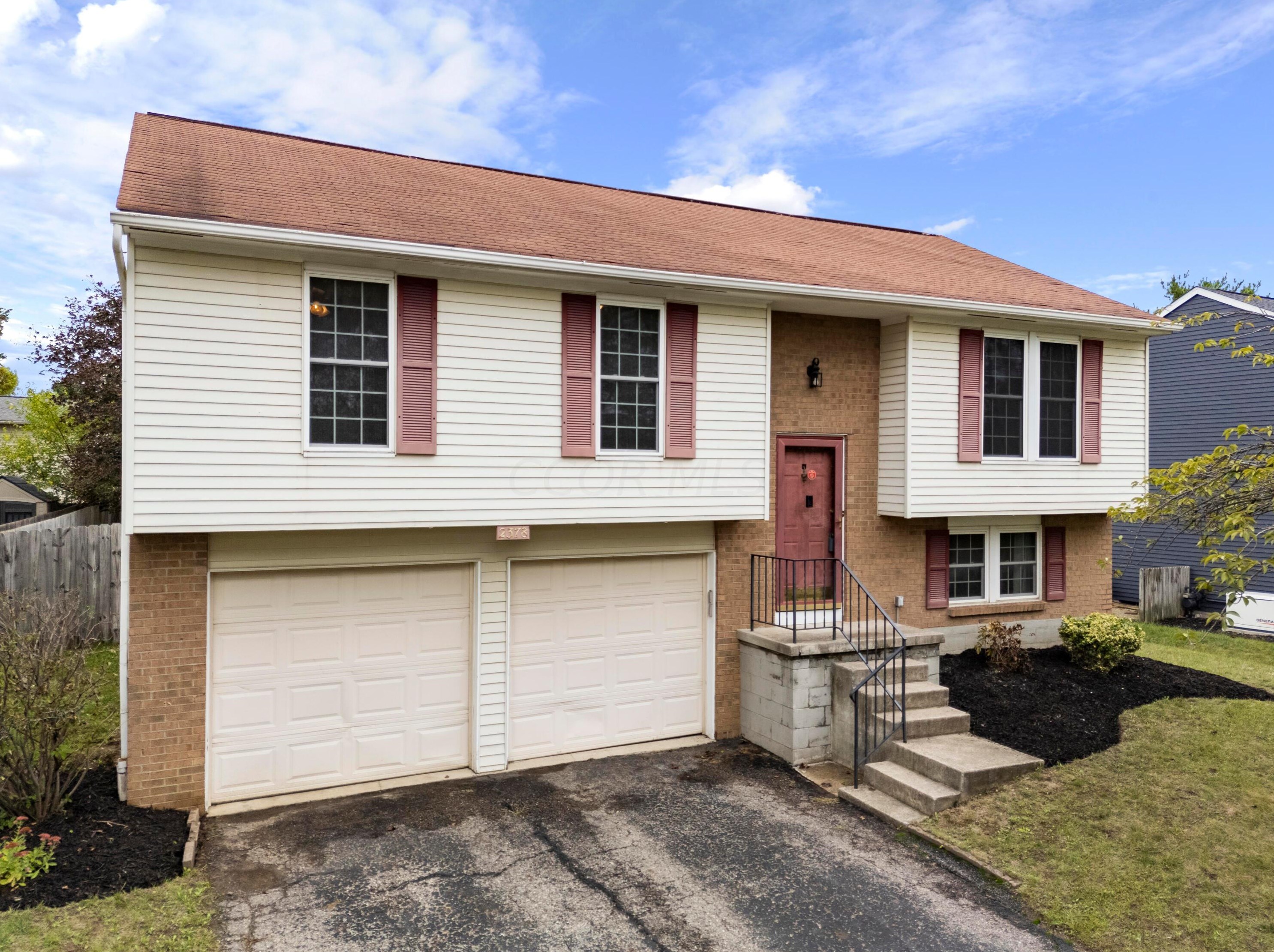 2378 Stargrass Ave, Darbydale, OH 43123-9299