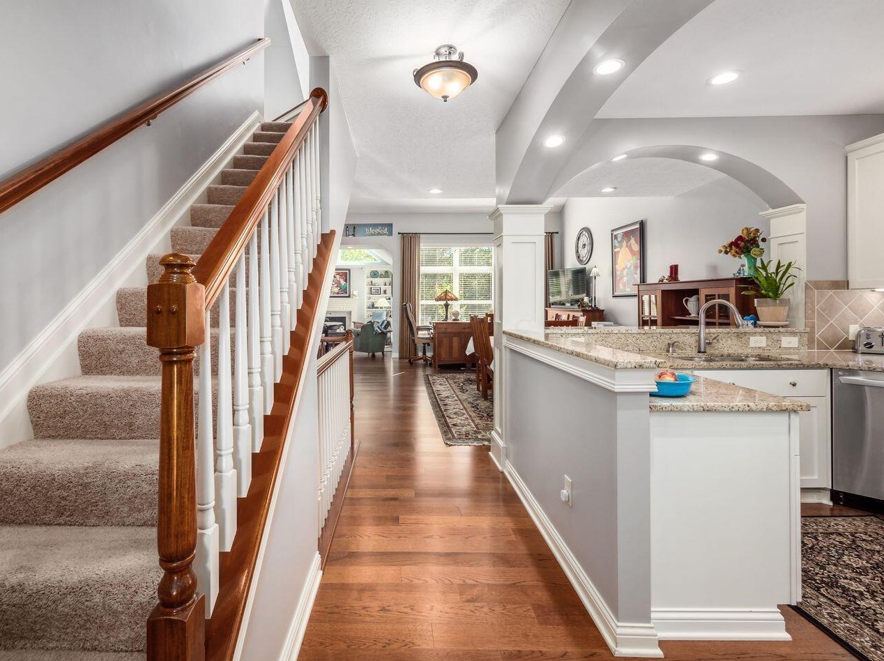 7660 Golden Wheat Ln, Westerville, OH 43082