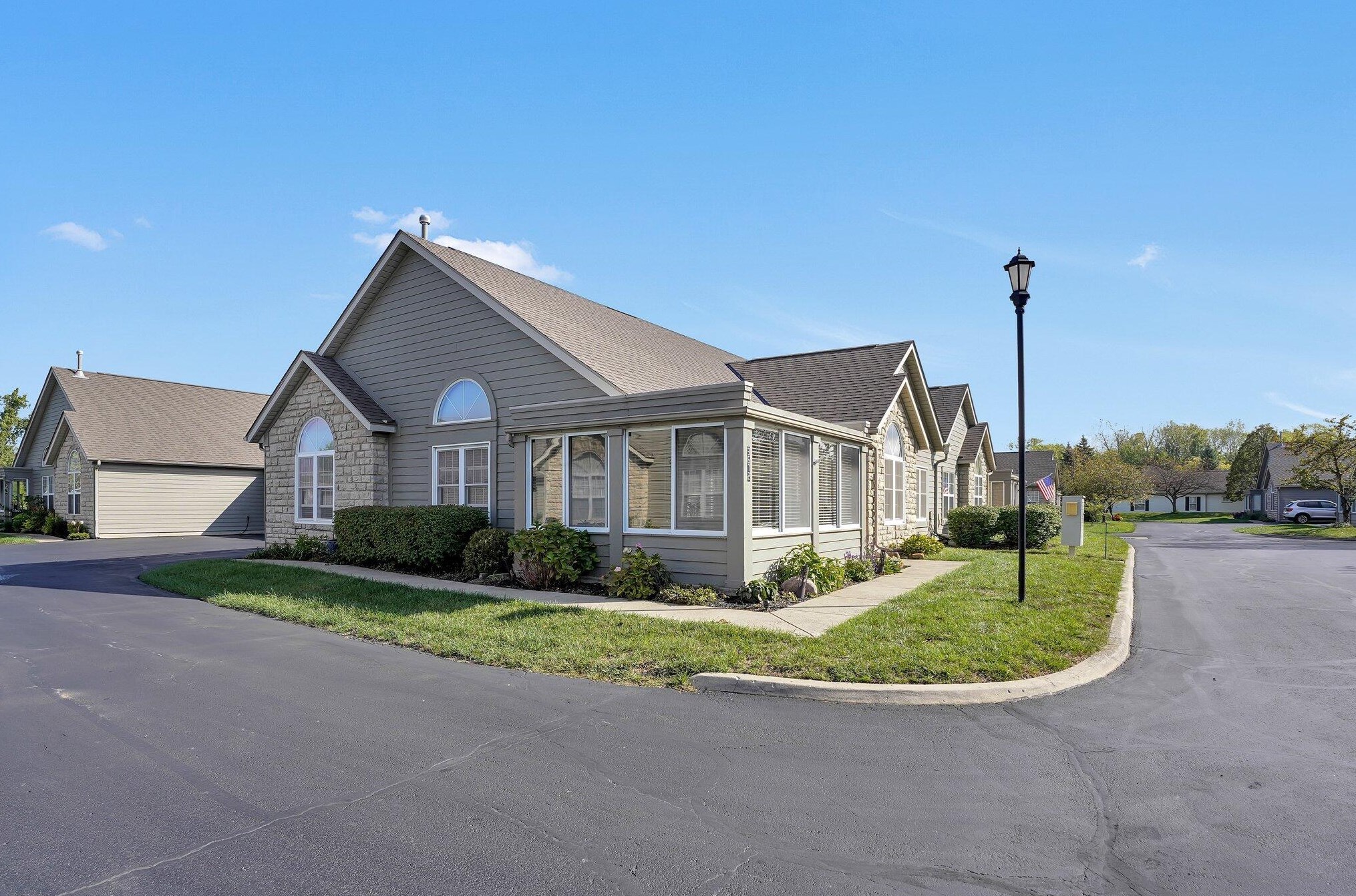 3672 E Links Cir #13, Hilliard, OH 43026