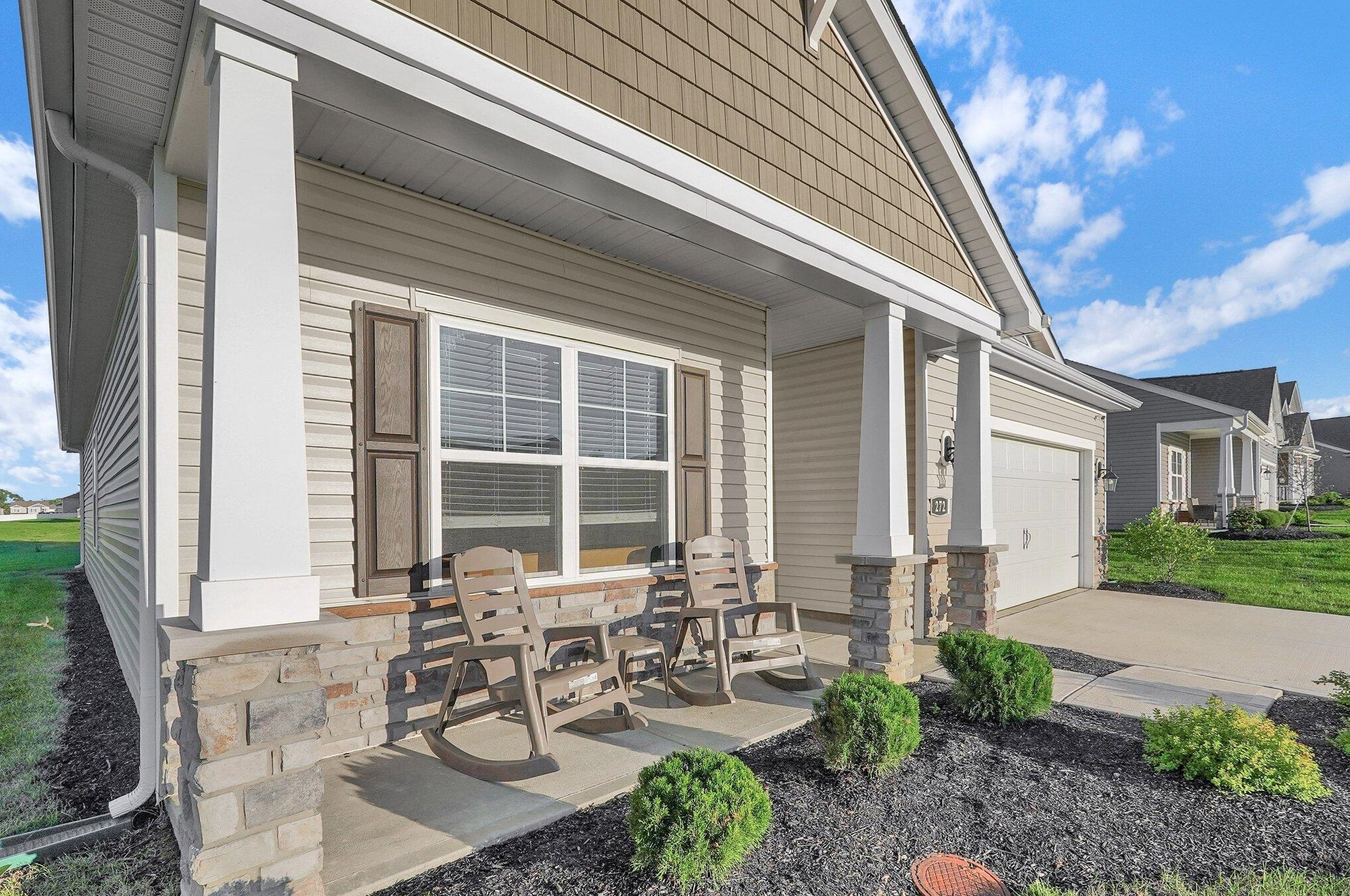 272 Mannaseh Dr W, Granville, OH 43023