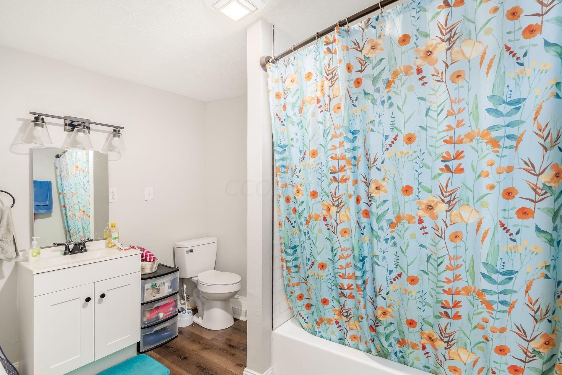 1586 Briarwood Ave, Columbus OH 43211-1502 exterior