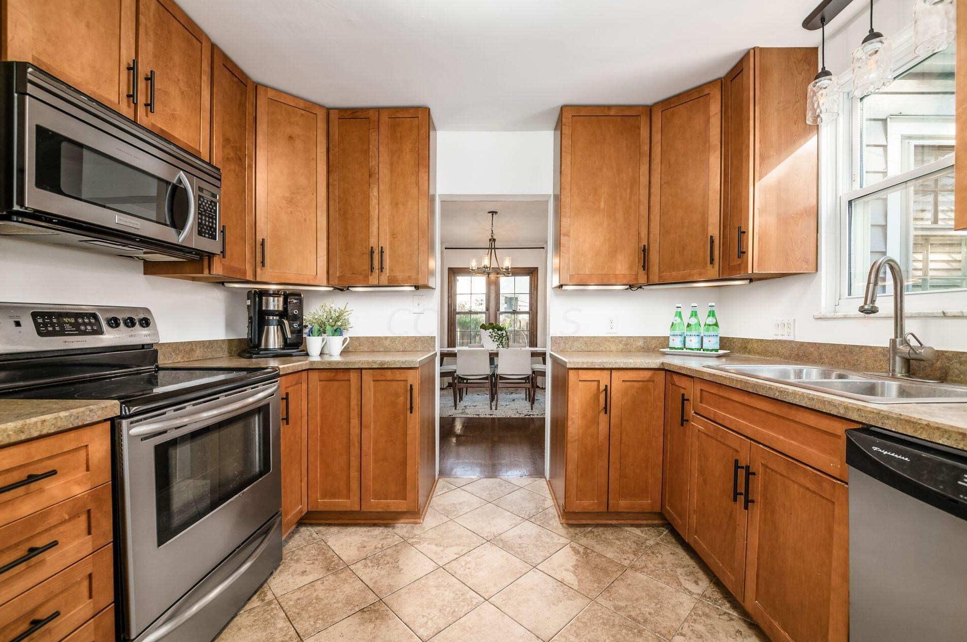 233 Richards Rd, Columbus OH 43214-3738 exterior