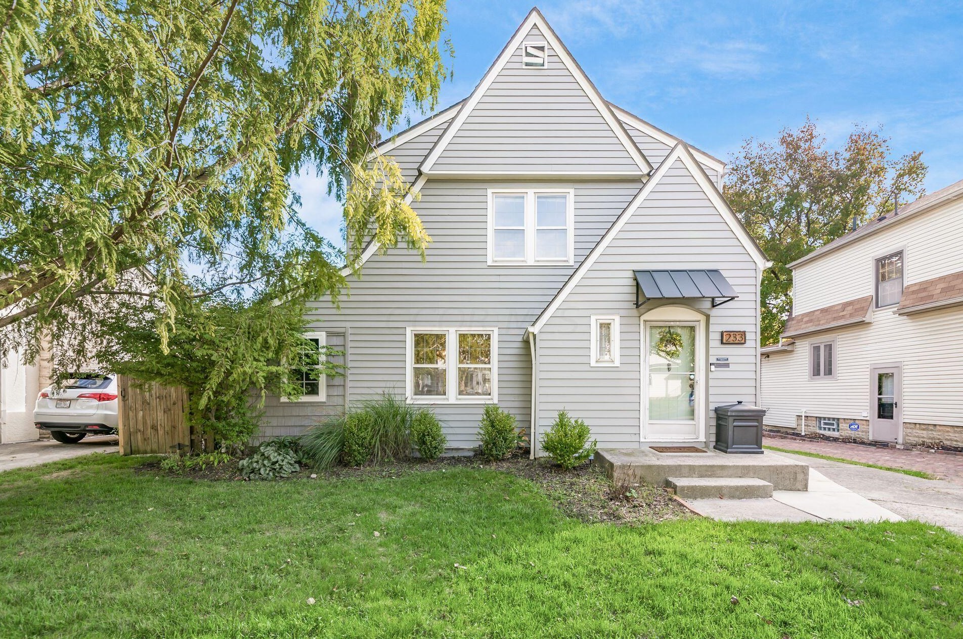 233 Richards Rd, Columbus OH 43214-3738 exterior