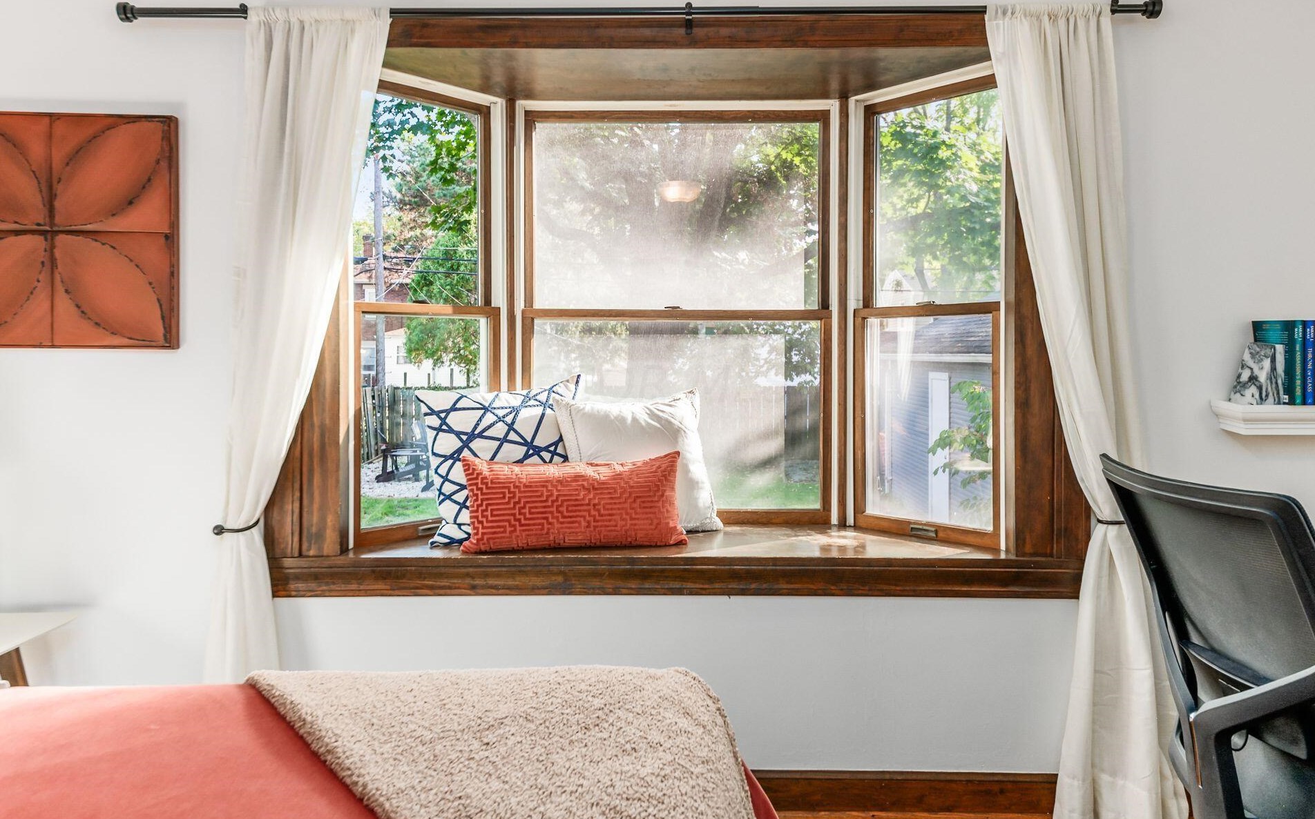 233 Richards Rd, Columbus OH 43214-3738 exterior