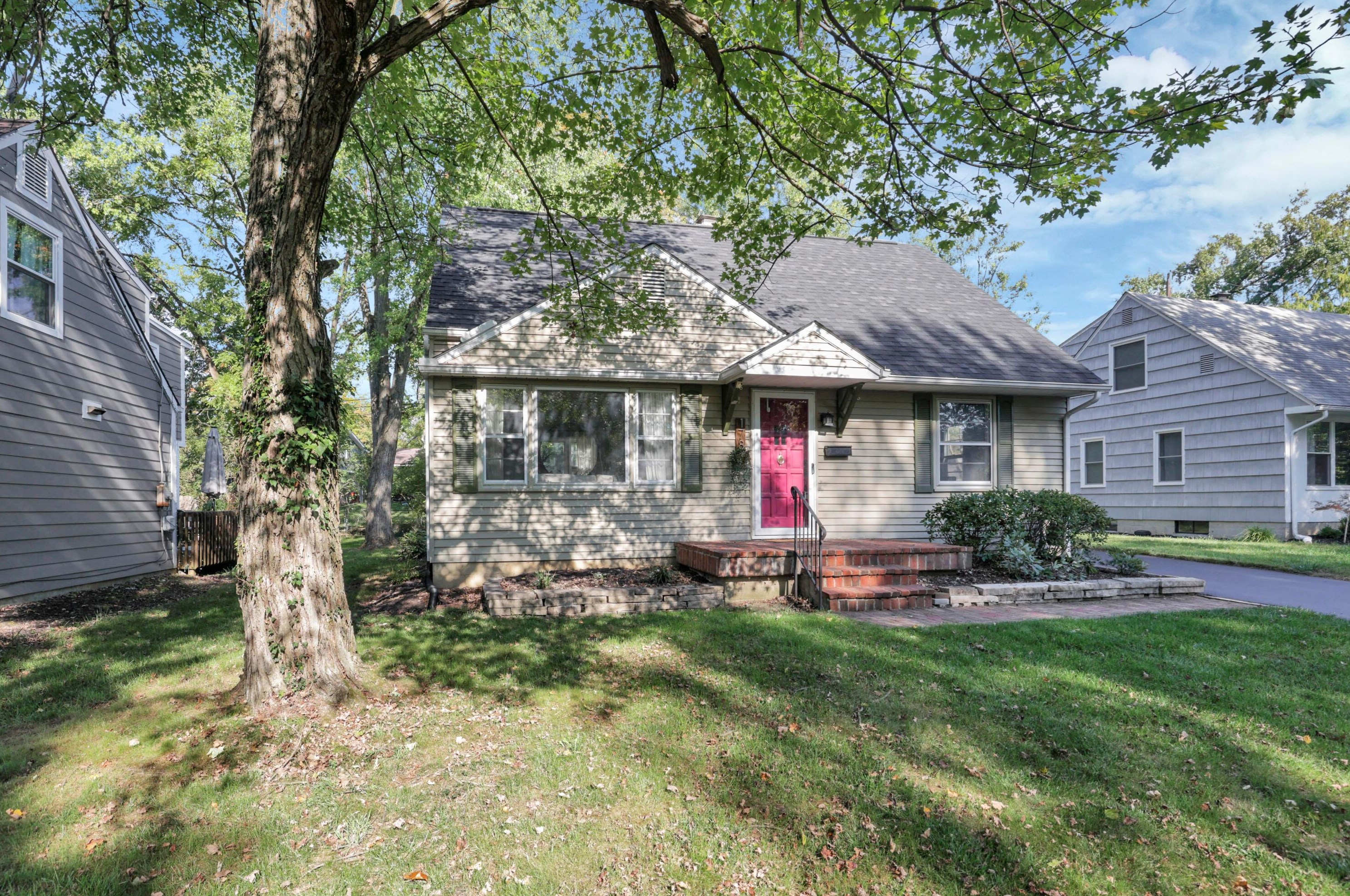 178 Loveman Ave, Sharon Township, OH 43085