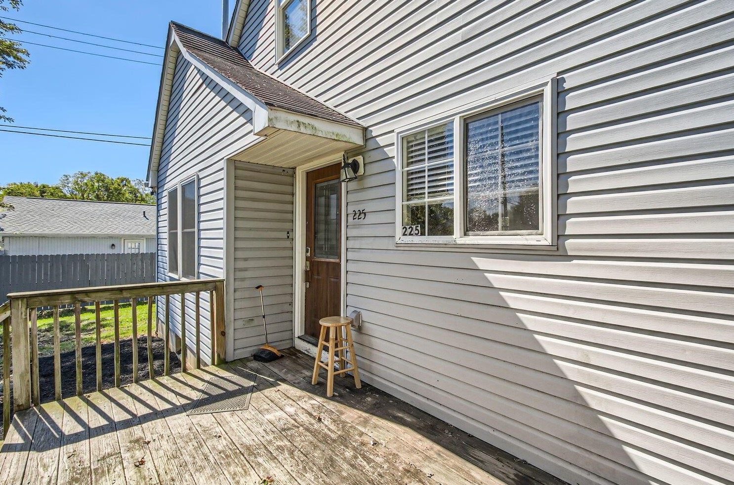 225 Spring St, Pataskala, OH 43062