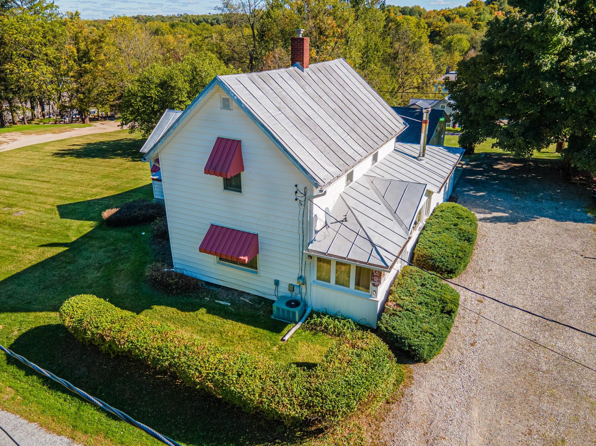7062 Lundy Ln, Centerburg, OH 43011