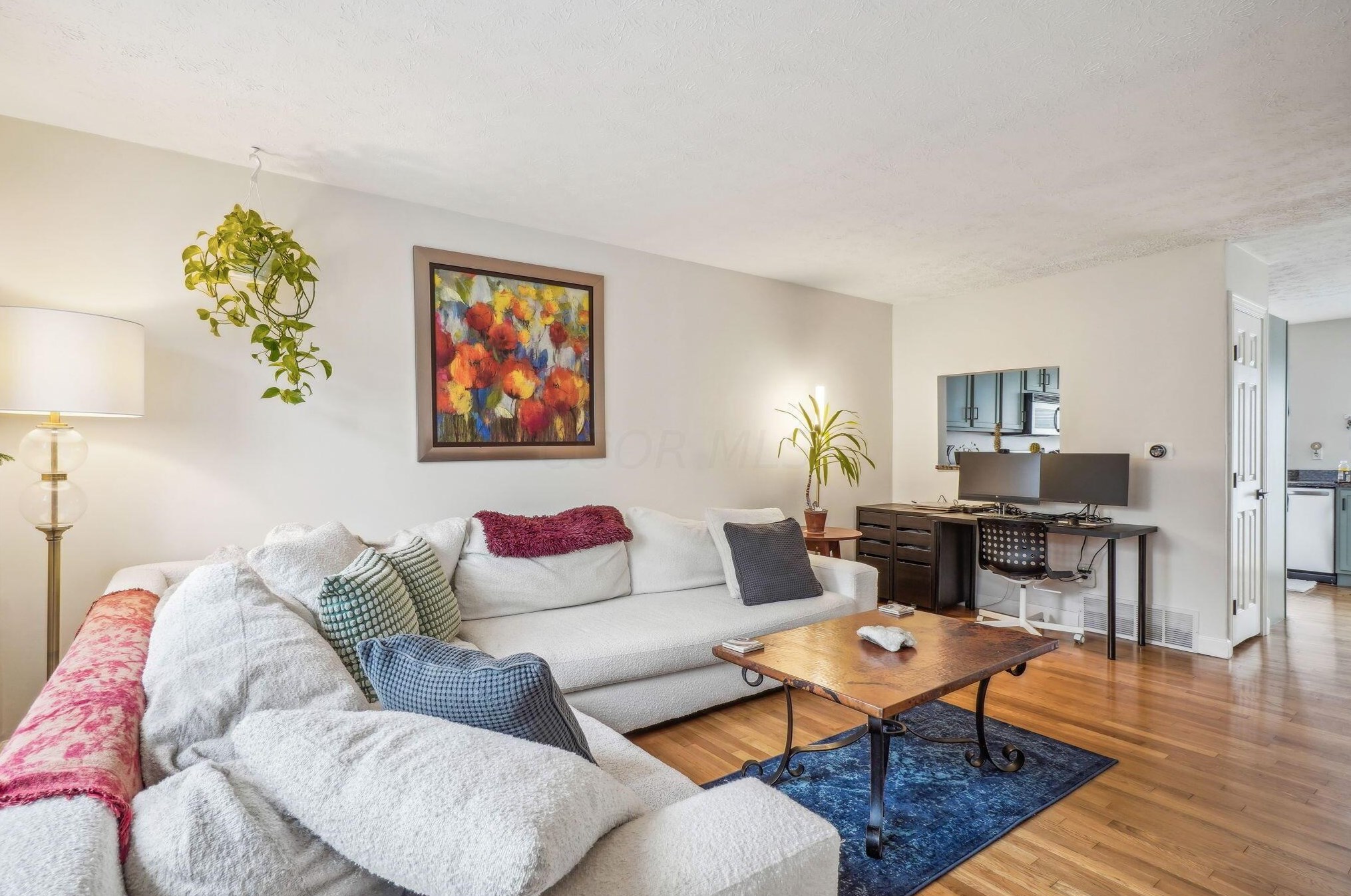 1227 Weybridge Rd, Columbus OH 43220-8102 exterior