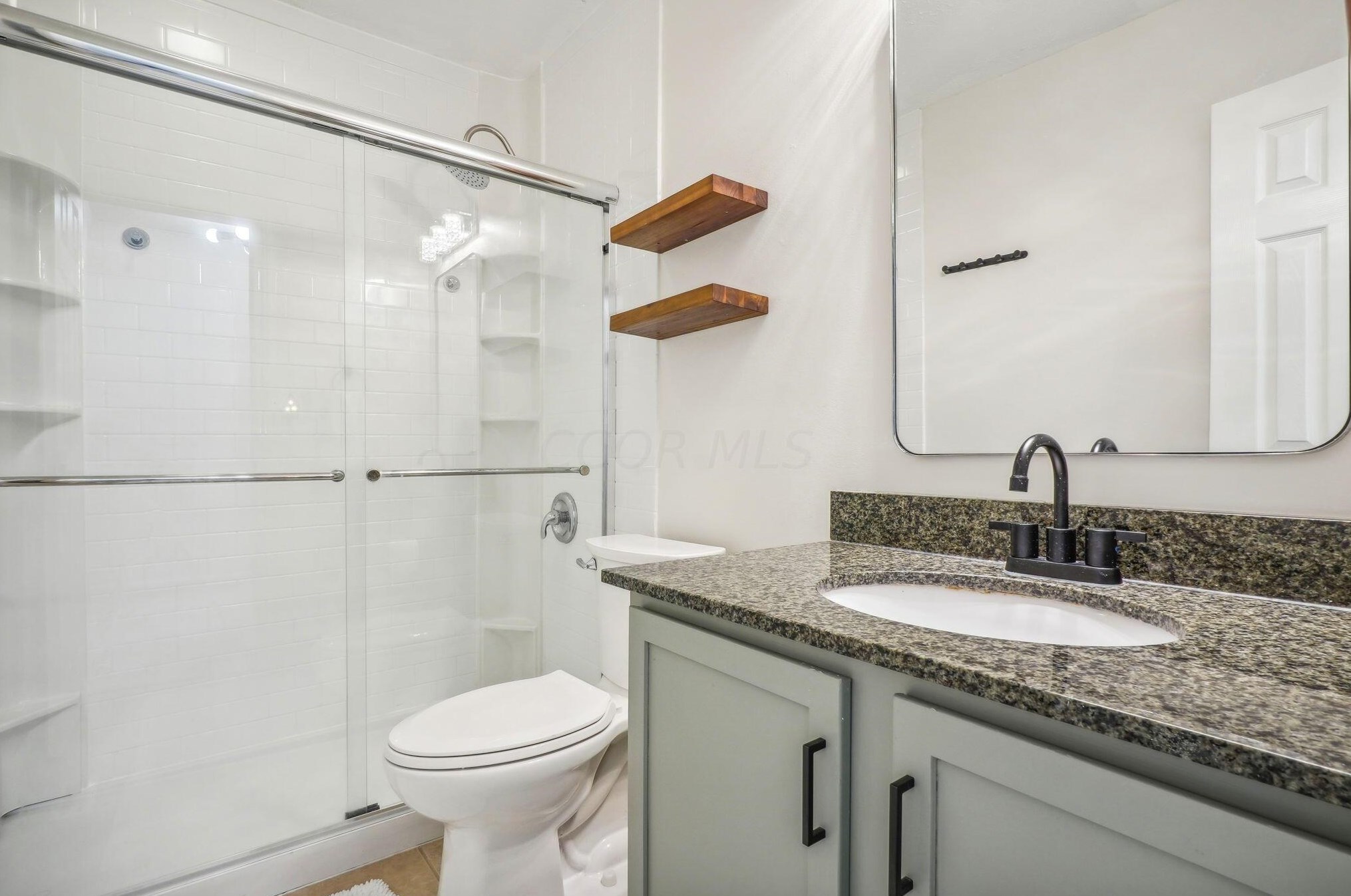 1227 Weybridge Rd, Columbus OH 43220-8102 exterior