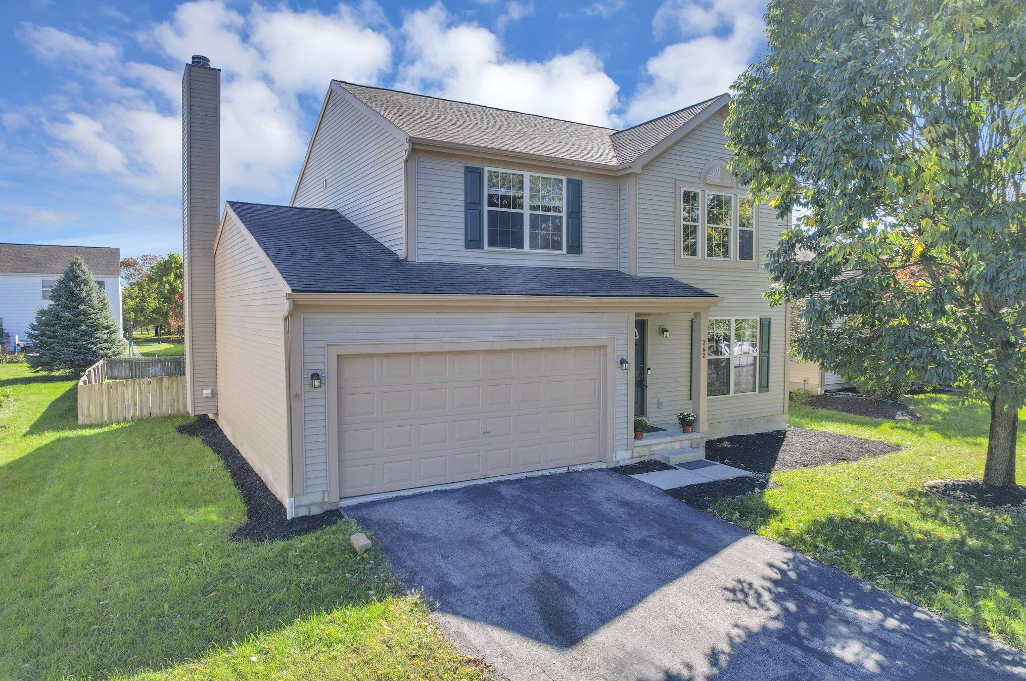 262 Stonhope Dr, Delaware, OH 43015