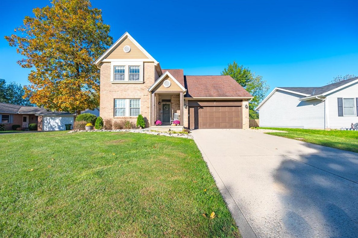 1341 Oak Knoll Ct, Marysville, OH 43040